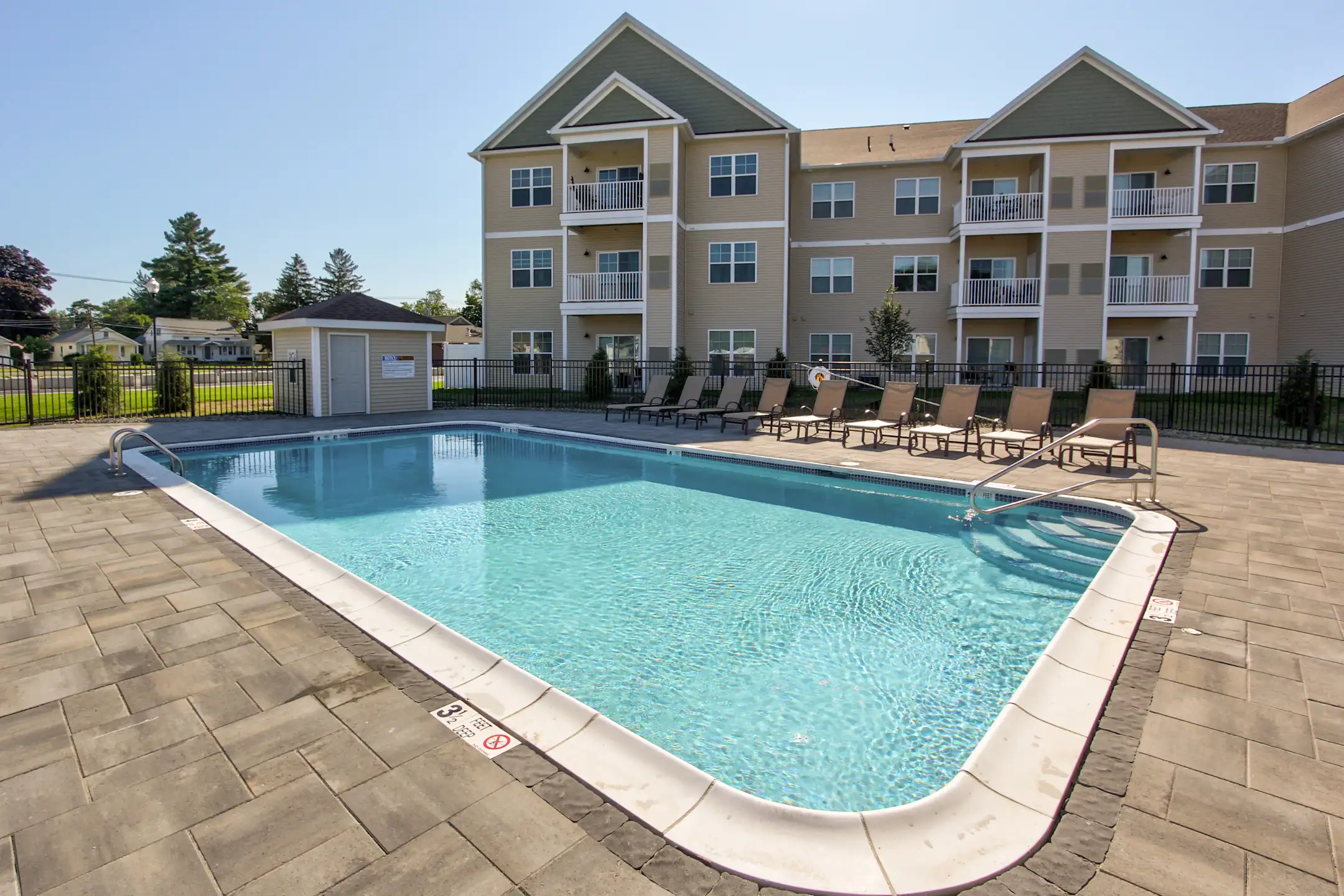 Pool - The Residences at Vista Square - Rotterdam, NY