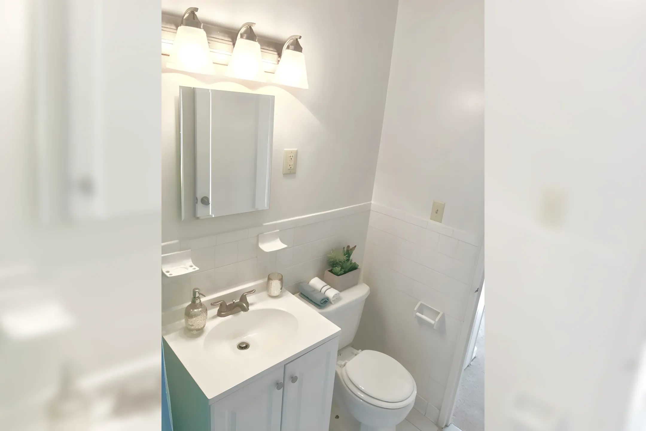 Bathroom - Tivoli Park Apartments - Albany, NY