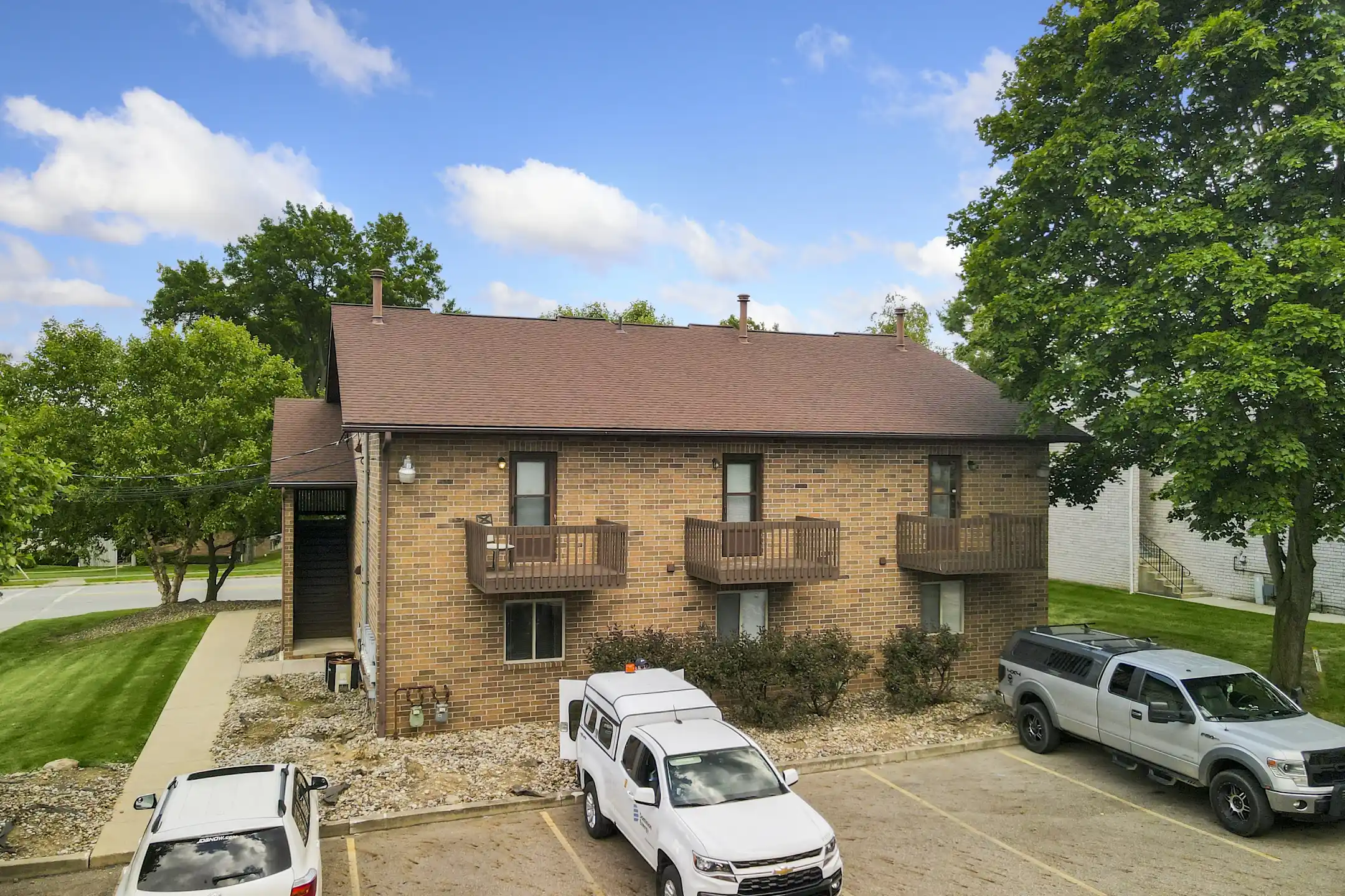 Bruziv Cuyahoga Falls Apartments Cuyahoga Falls, OH 44221