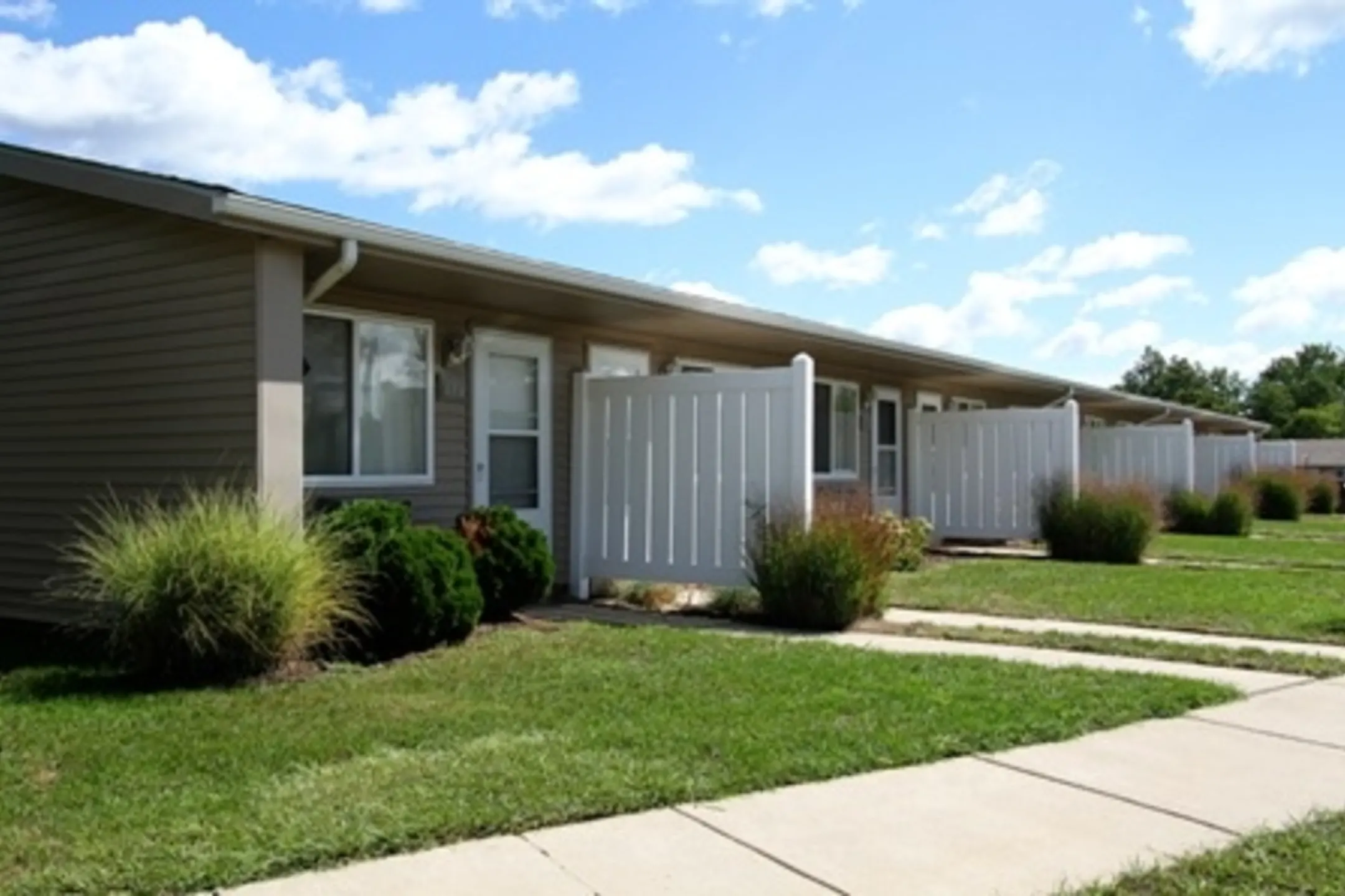 Bedford Meadows of Ottawa Lake 7265 Whiteford Center Rd Ottawa Lake