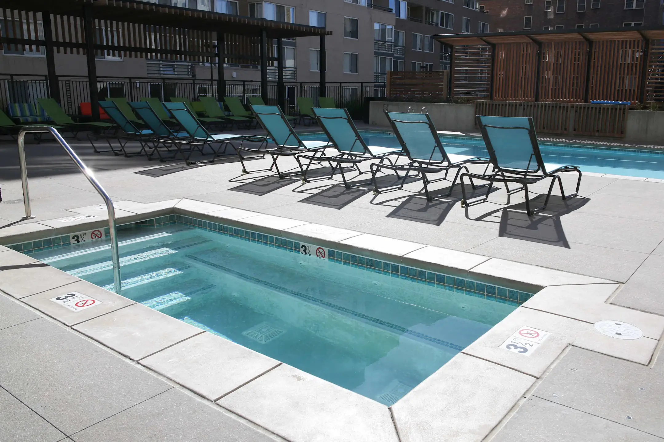 300 East Seventeenth Apartments Denver, CO 80203