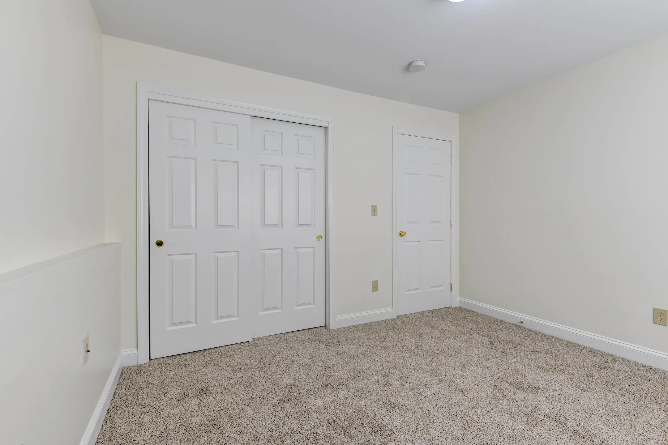 Bedroom - Eagles Landing - Manchester, NH