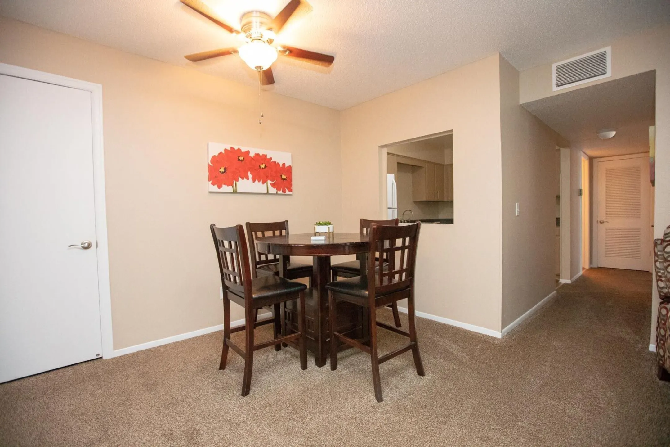 Dining Room - Boulder Creek Apartment Homes - Toledo, OH