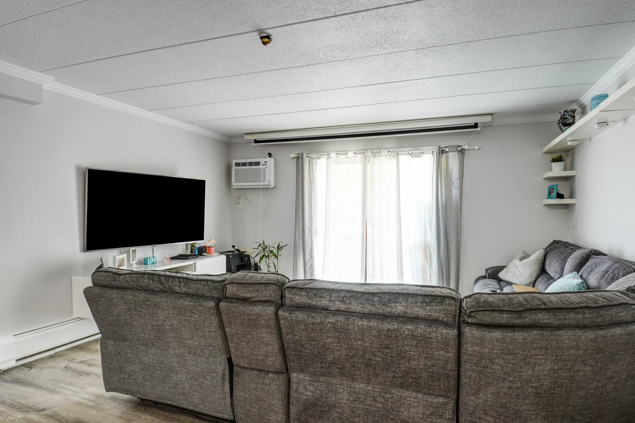Living Room - Parkwood Drive Apartments - Malden, MA