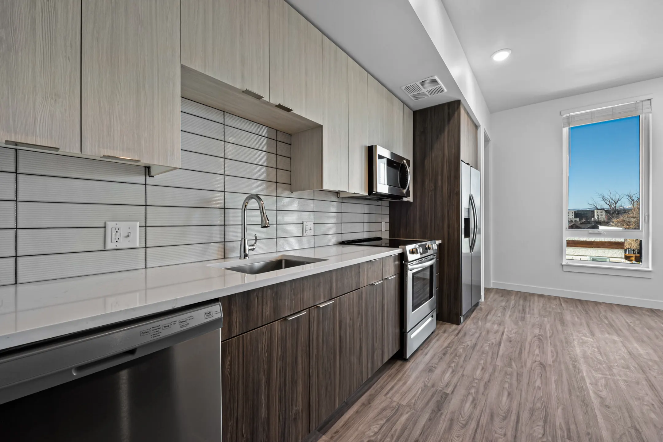 Kitchen - Carraway Apartments - Denver, CO