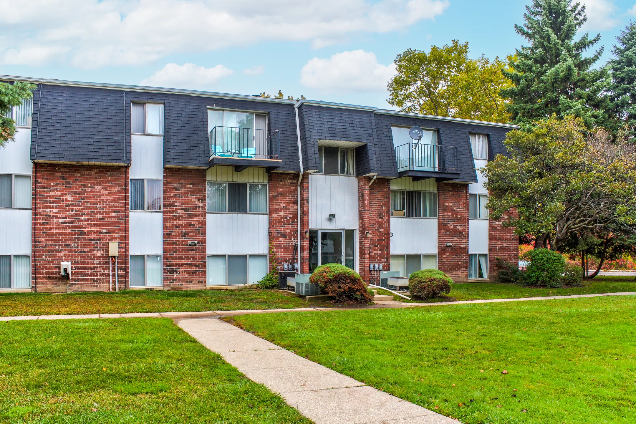 The Arbors Apartments Apartments - Clinton Township, MI 48036