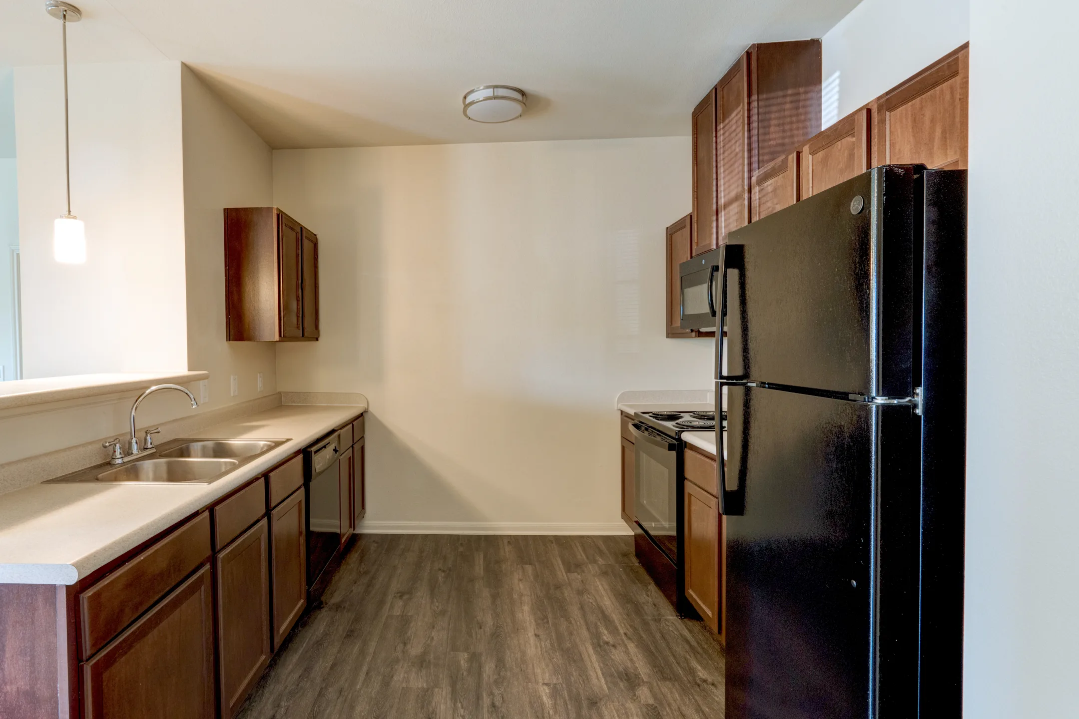 Residences of Long Branch Apartments Rowlett, TX 75088