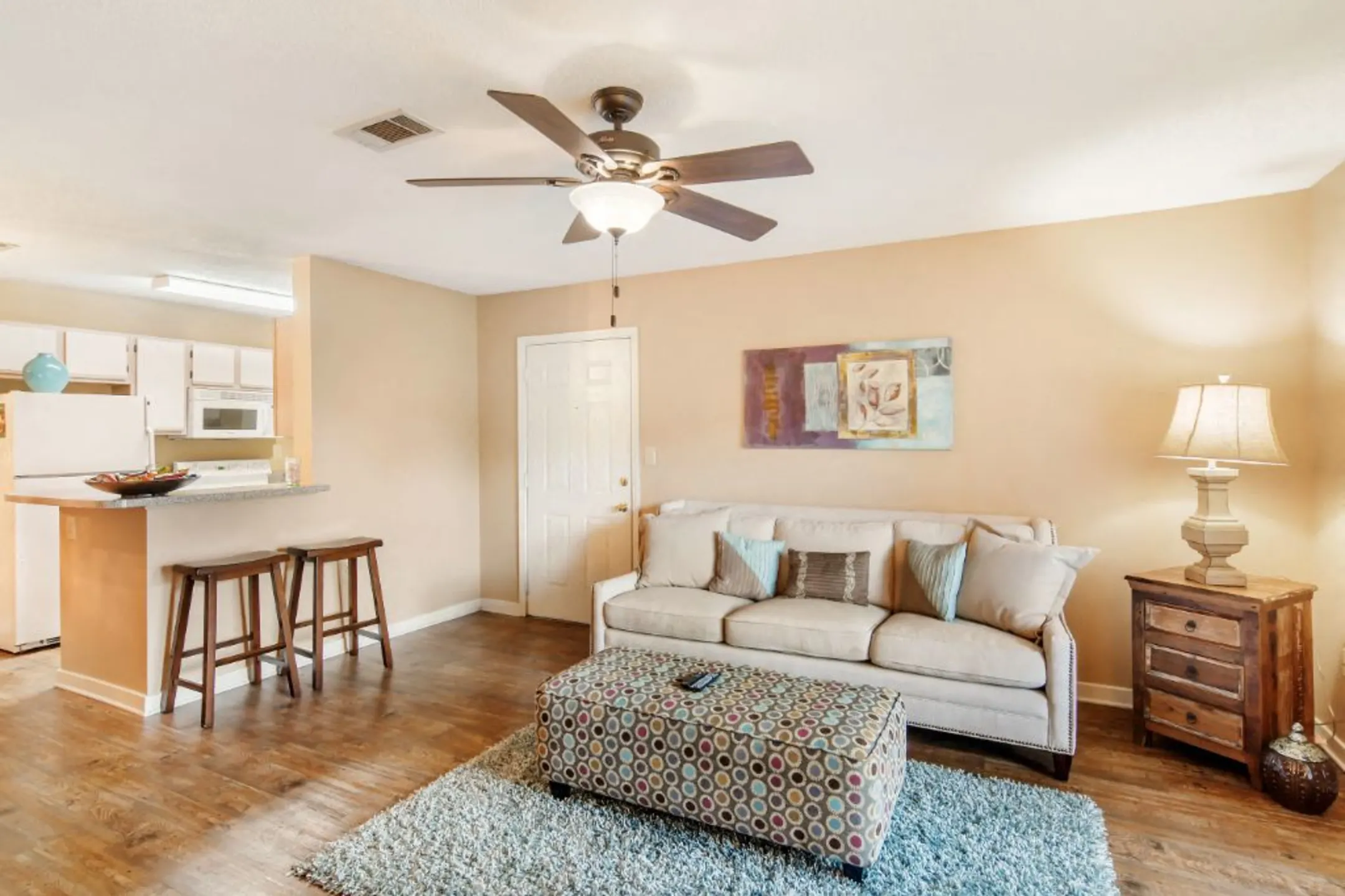 The Colony Apartment Homes Apartments Columbus, MS 39702