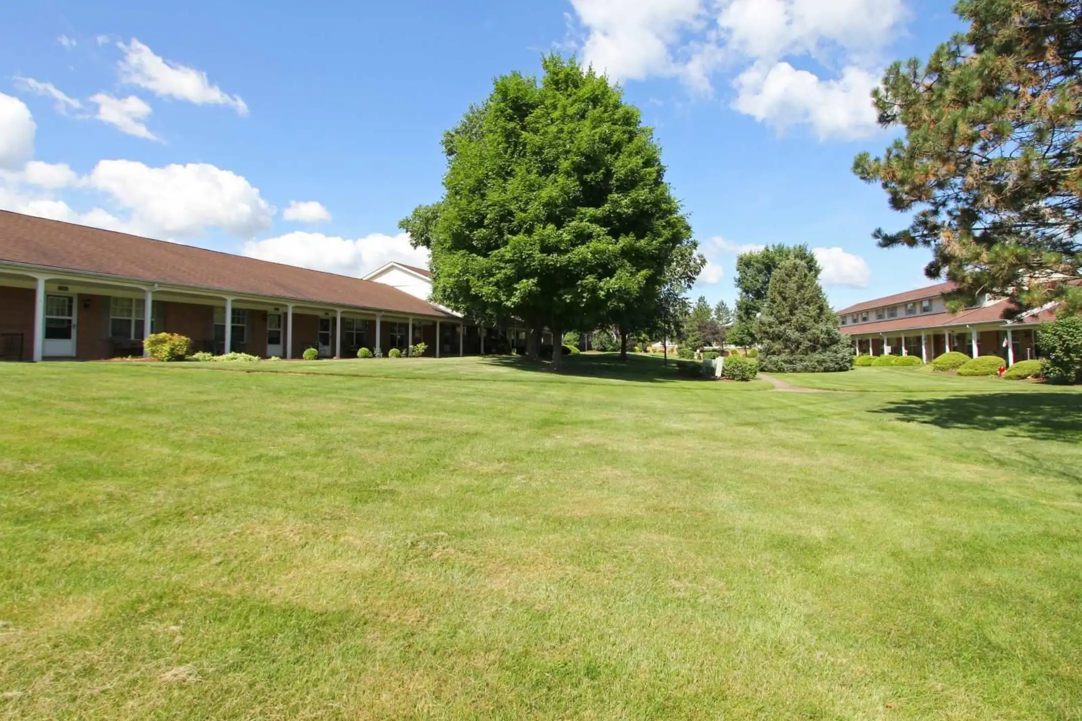 Forest Meadow Villas - Medina, OH