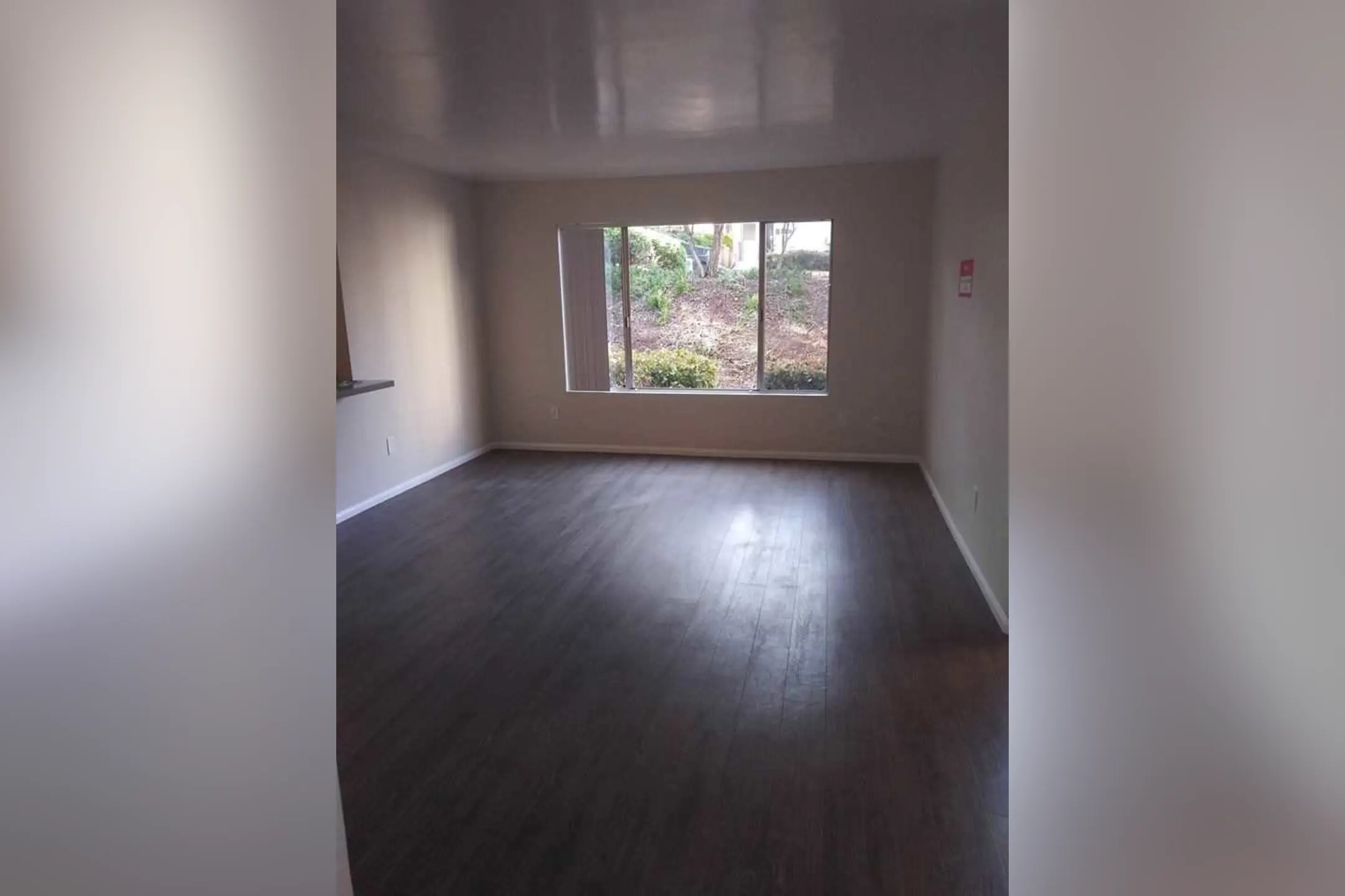 Living Room - The Hills and Terraces at Spring Street - La Mesa, CA