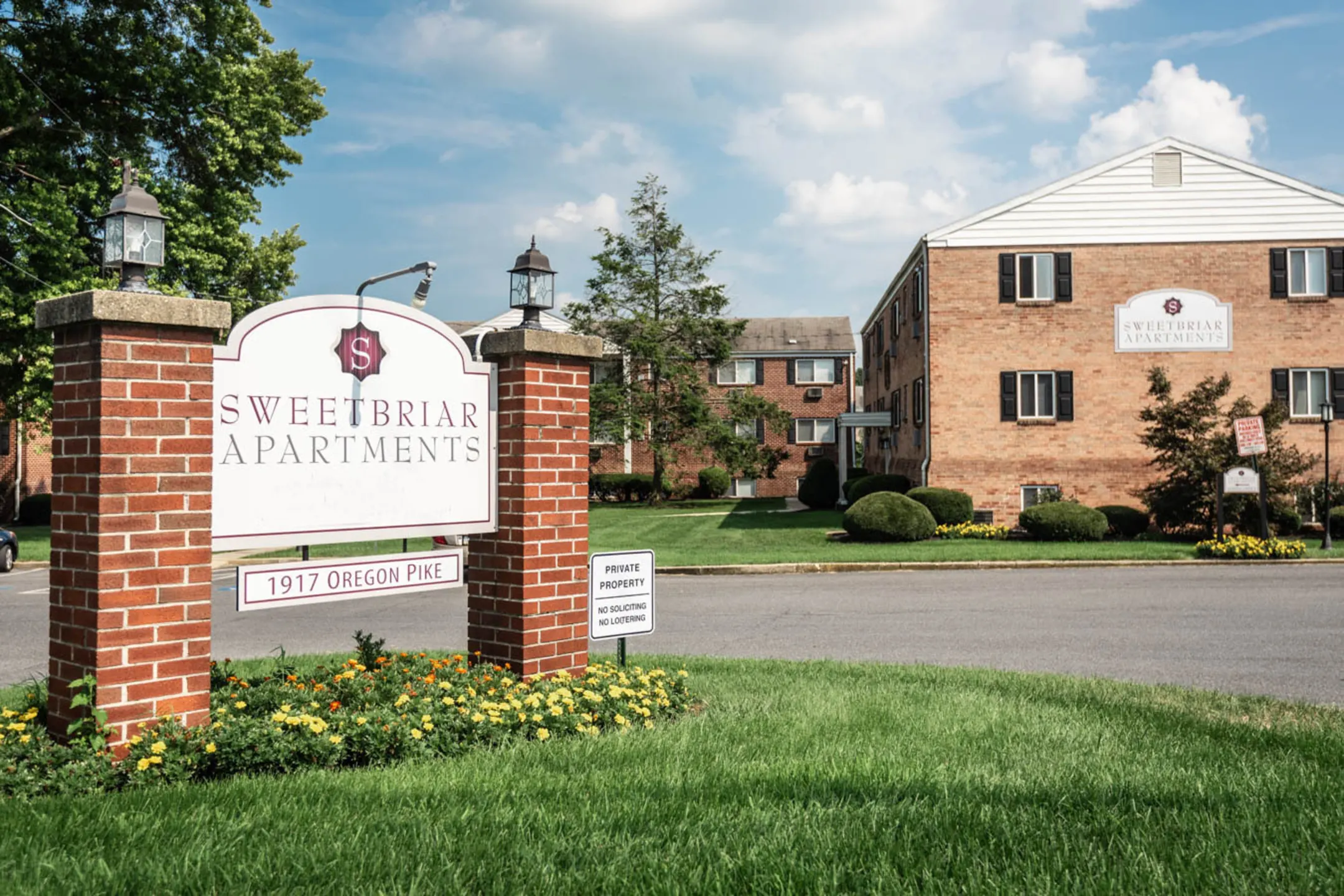 Community Signage - Sweetbriar Apartments - Lancaster, PA