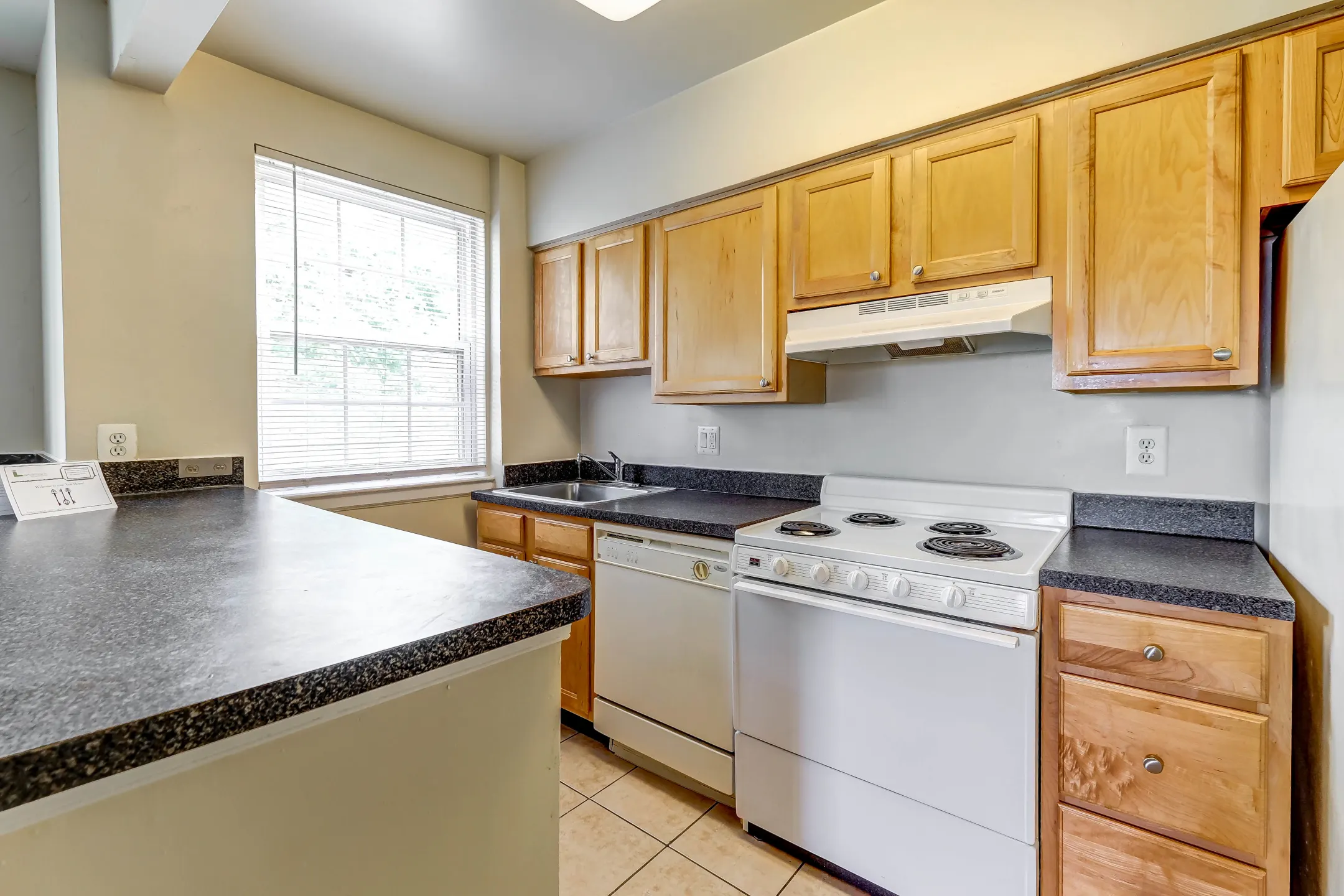 Kitchen - Landmark Apartments - Hyattsville, MD