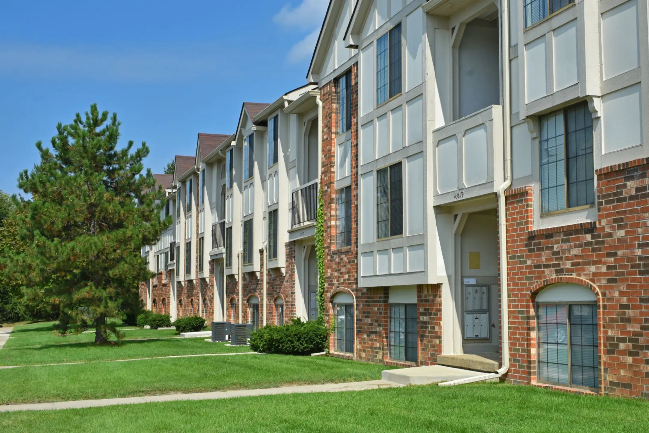 The Springs Apartments Novi, MI 48377