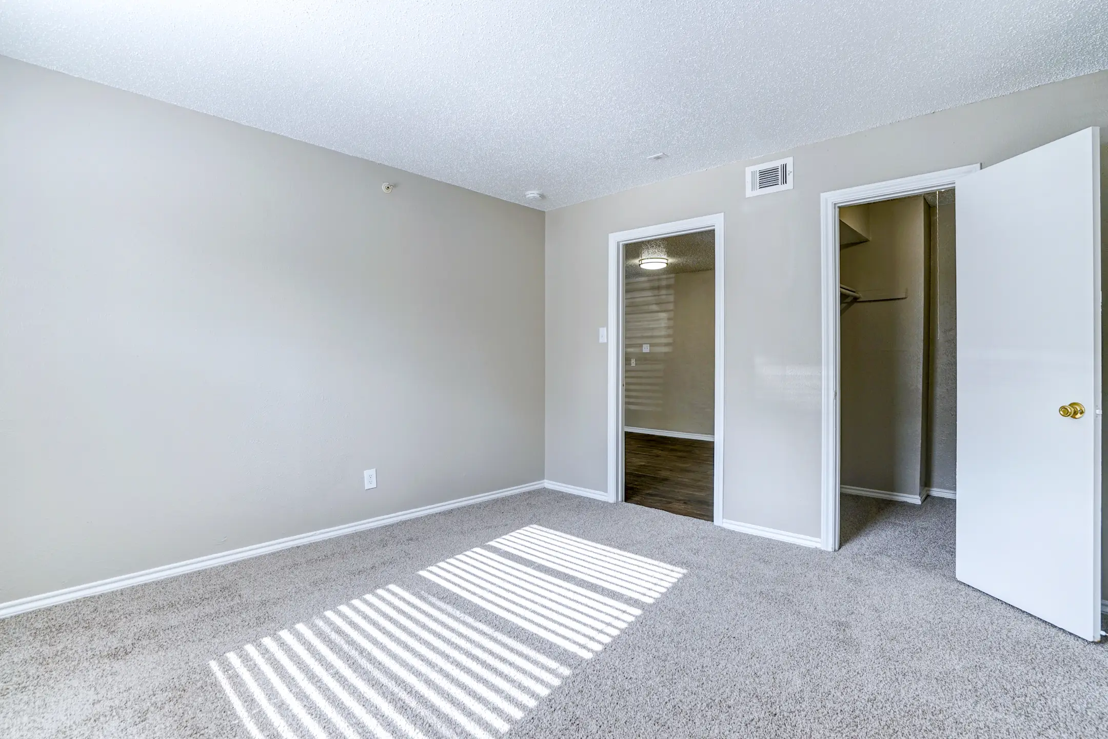 Estelle Creek North Apartments Irving, TX 75038