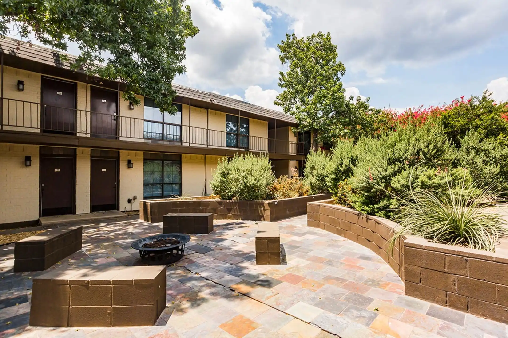 La Vita On Lovers Lane Apartments Dallas, TX 75214