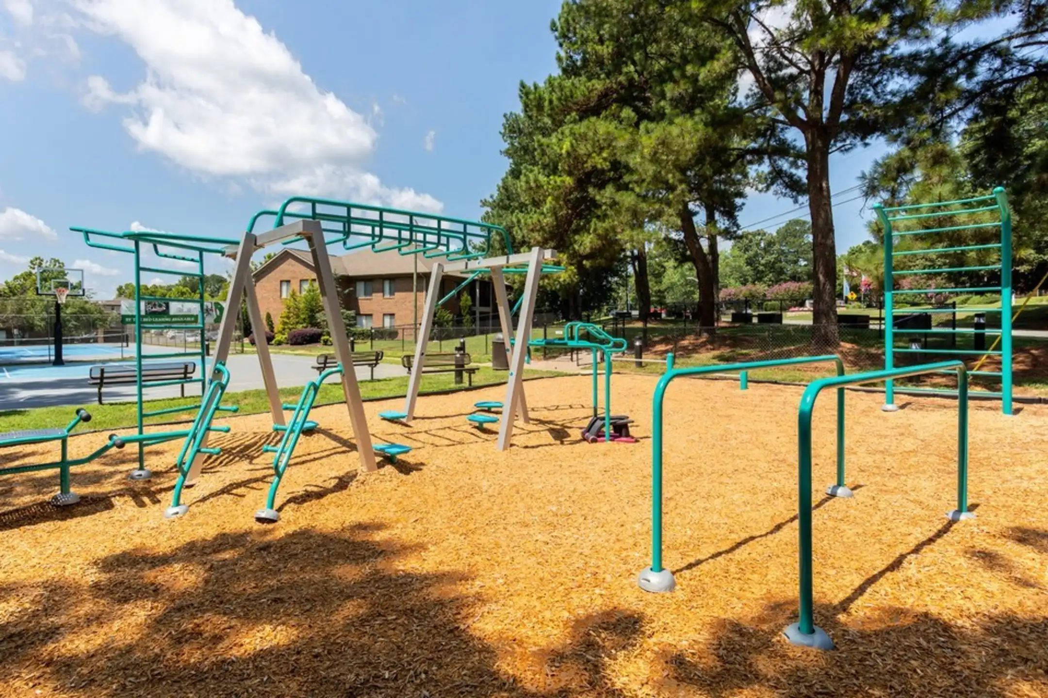 Collins Crossing 501 Jones Ferry Rd Carrboro, NC Apartments for