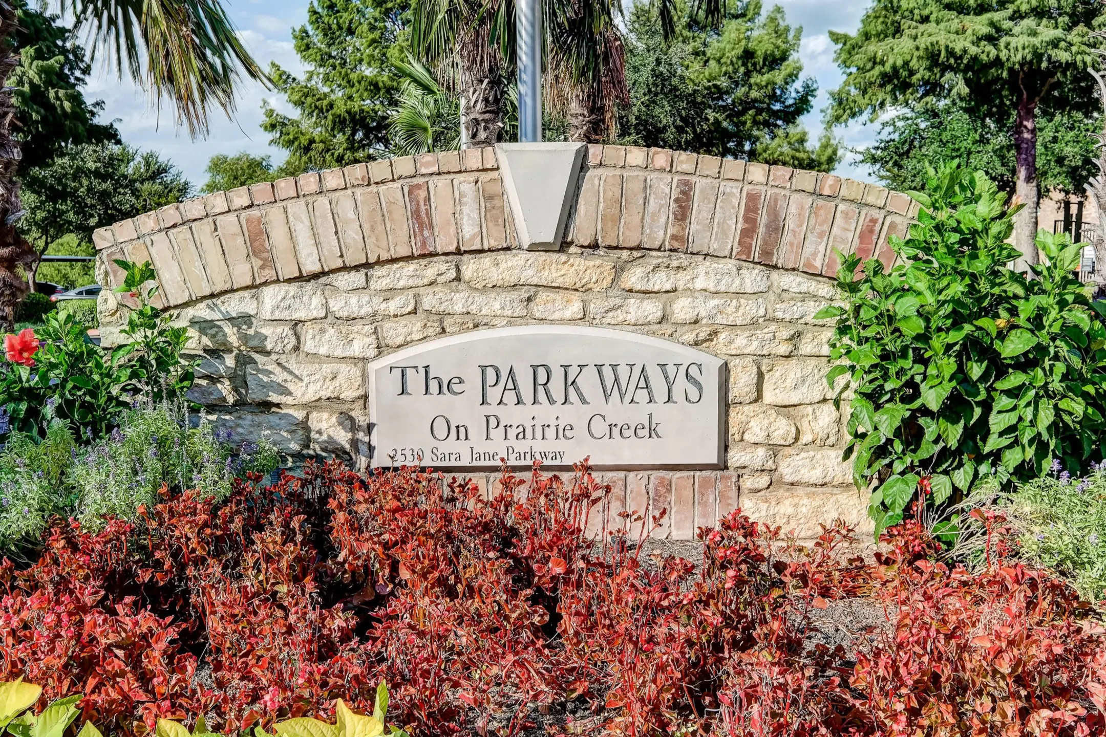 Community Signage - The Parkways On Prairie Creek - Grand Prairie, TX