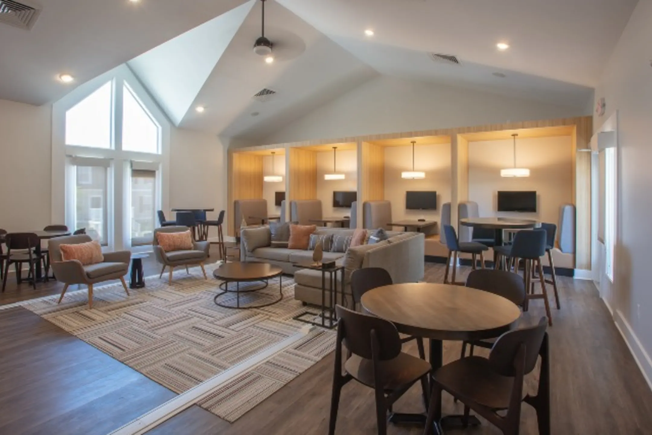 Canvas Townhomes Columbia Apartments Columbia, MO 65201