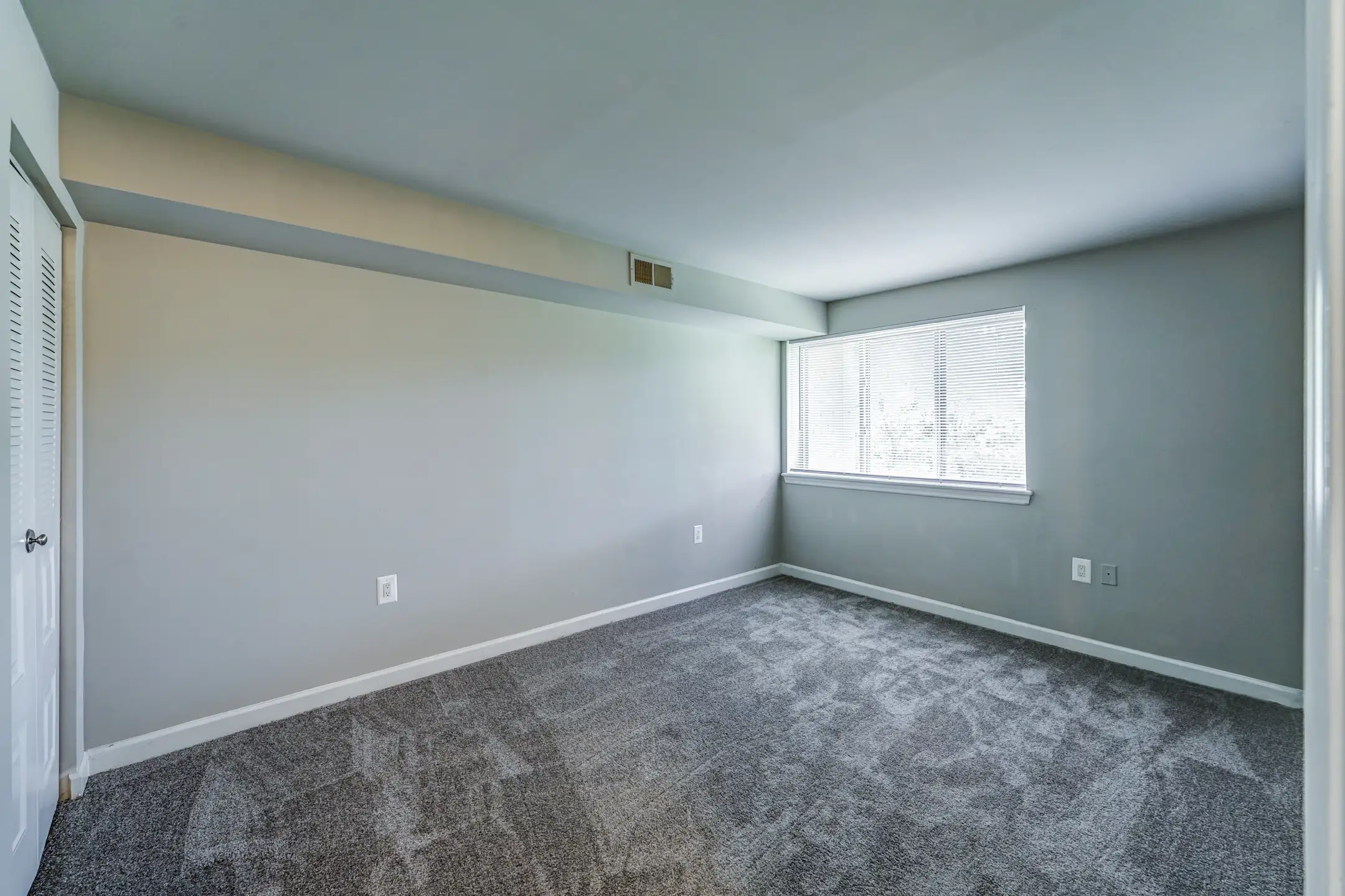 Hilltop Apartments 5345 85th Avenue New Carrollton, MD Apartments