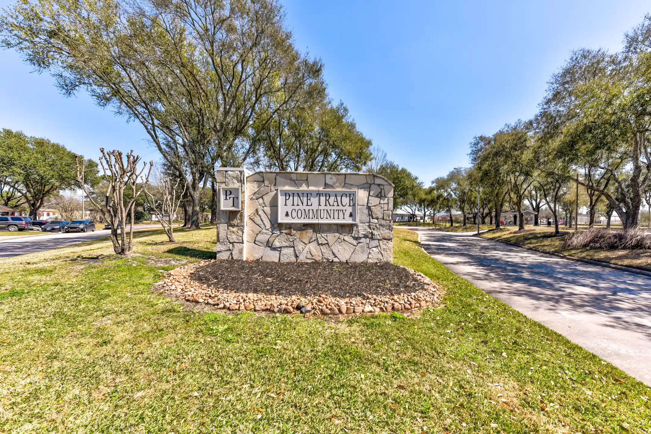Community Signage - Pine Trace - Houston, TX