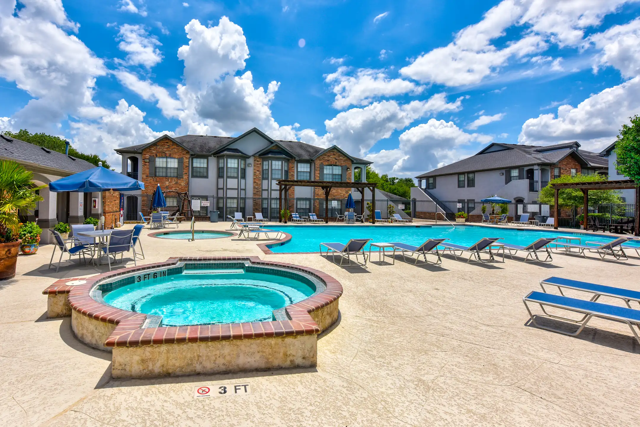 Saddle Brook Apartments 9000 Chapel Rd Waco, TX Apartments for Rent
