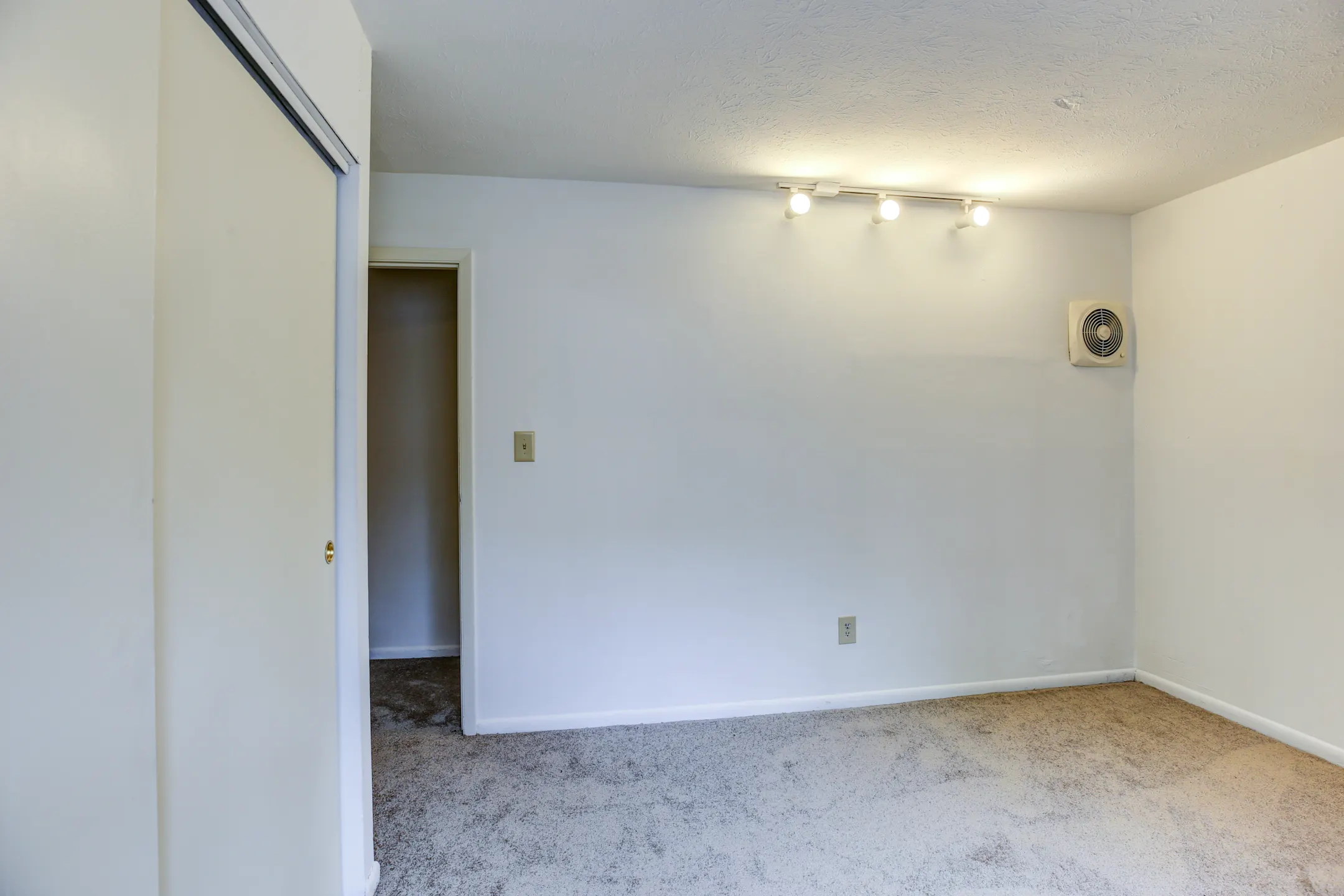 Mont Michel Apartments Cincinnati, OH 45220