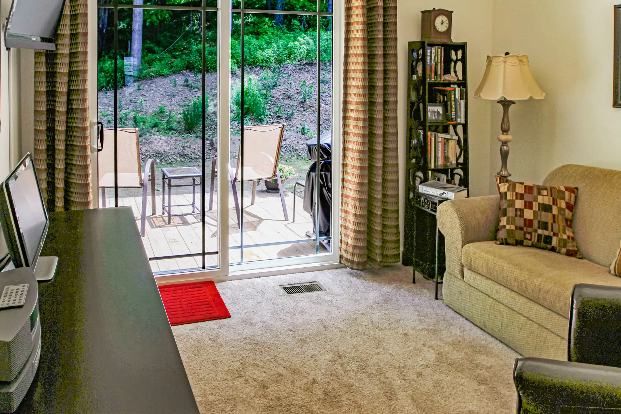 The Spinney At Pond View 2500 Pond View Castleton On Hudson, NY