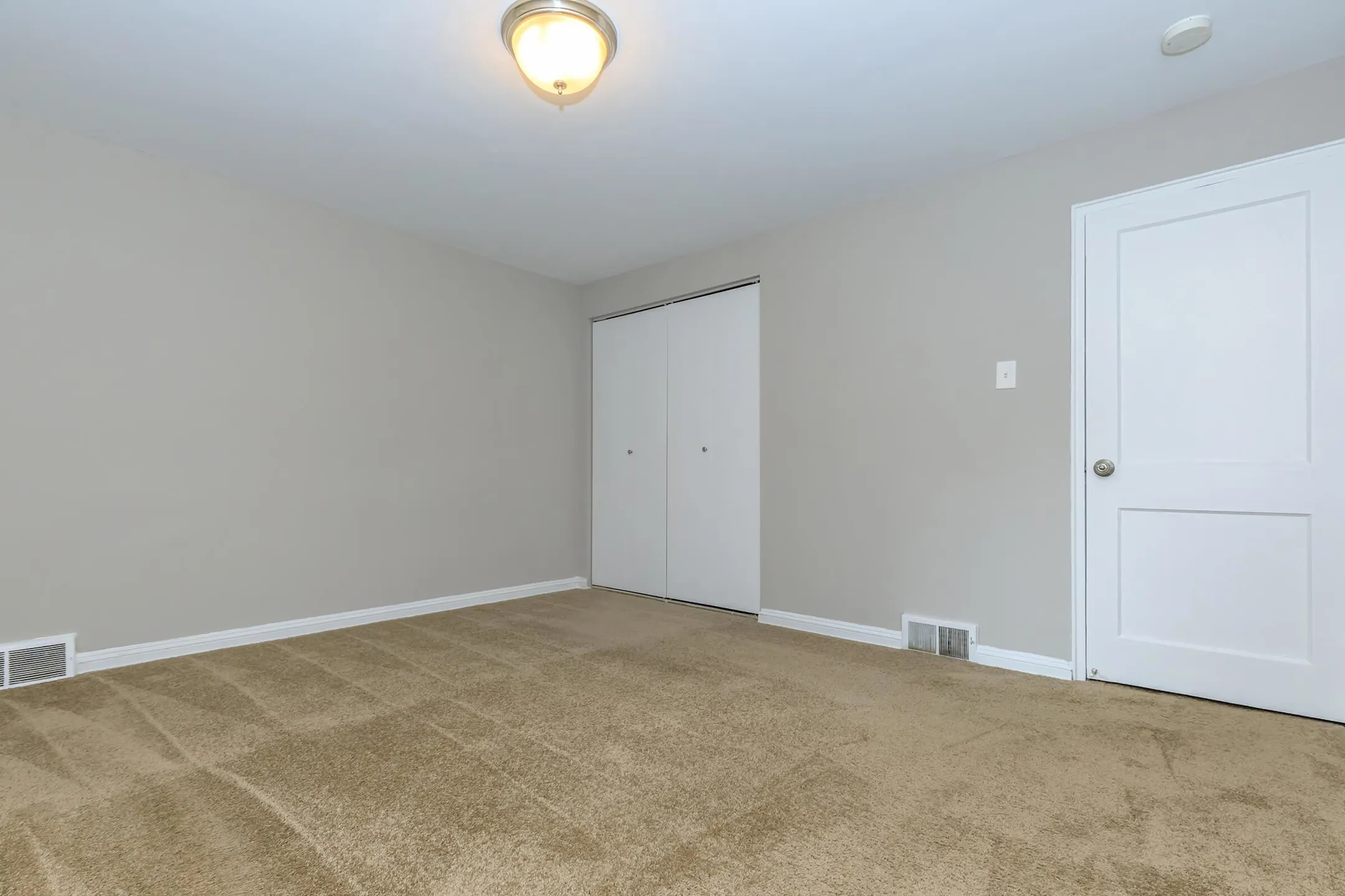 Drexelbrook Residential Community Apartments Drexel Hill, PA 19026