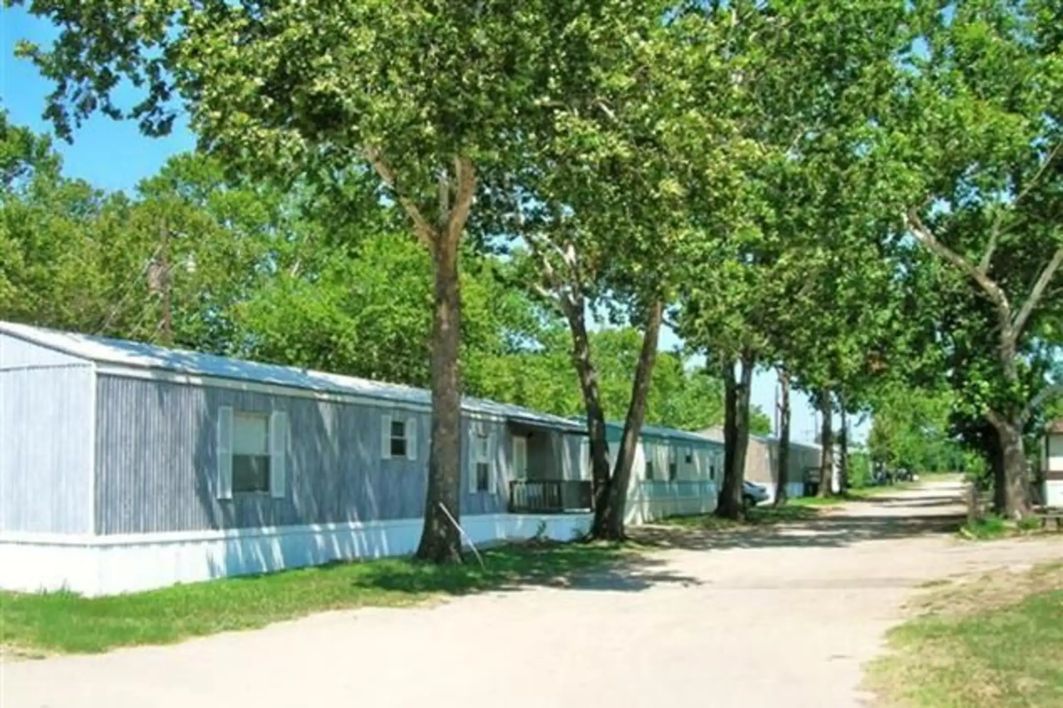 Lakewood Manufactured Home Community - Killeen, TX