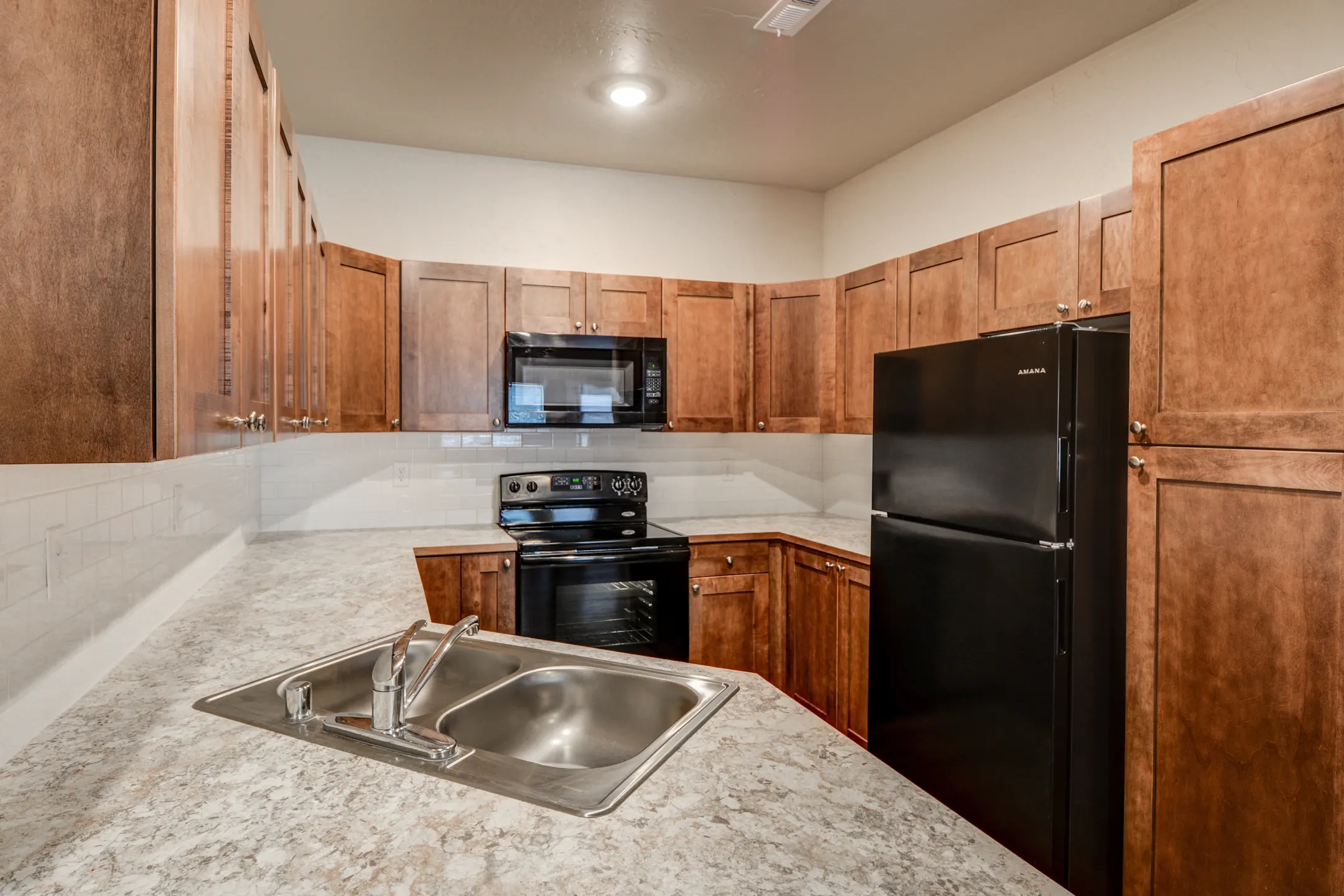 Dakota Flats Apartments 514 E Hastings Rd Spokane, WA Apartments