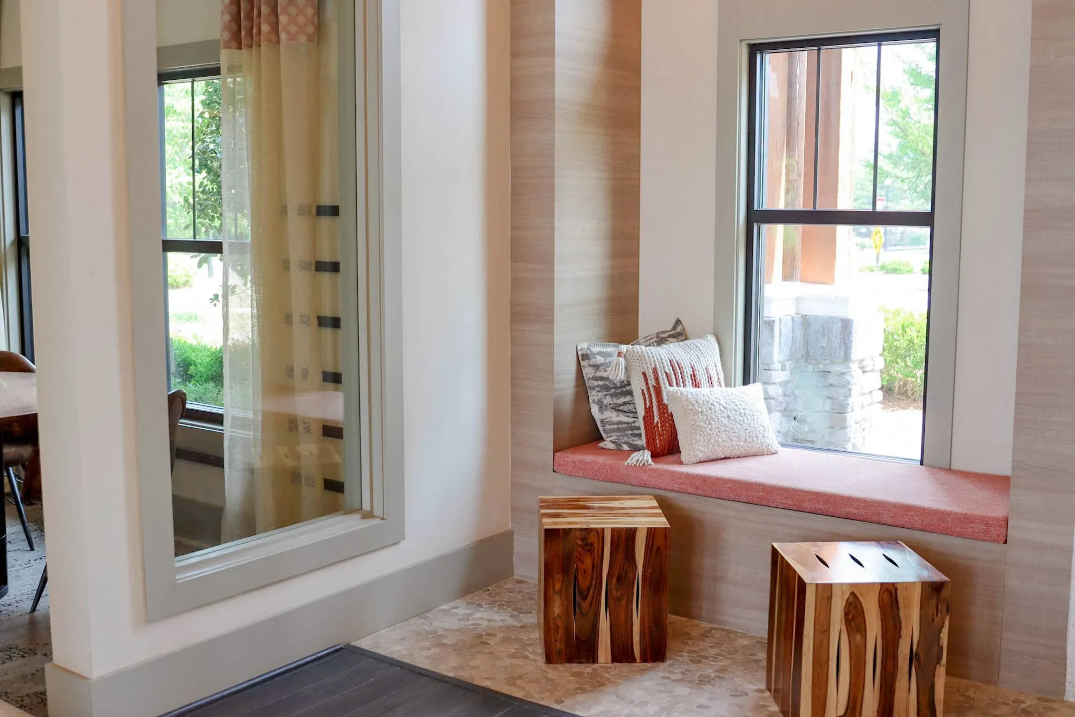 The Crest at Laurel Canyon 30 Laurel Canyon Village Circle Canton, GA Apartments for Rent