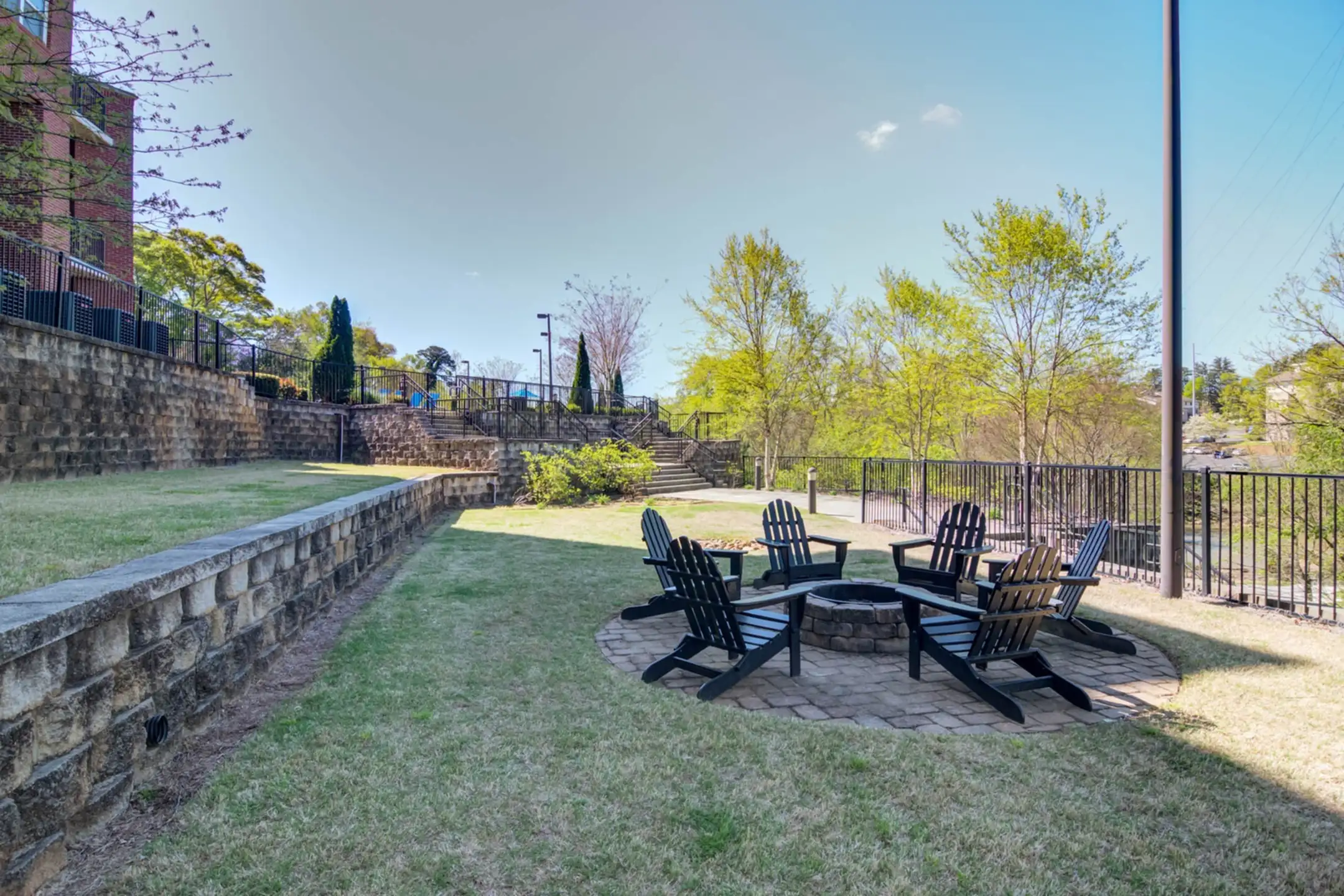 Flats at Carrs Hill 592 Oconee St Athens, GA Apartments for Rent