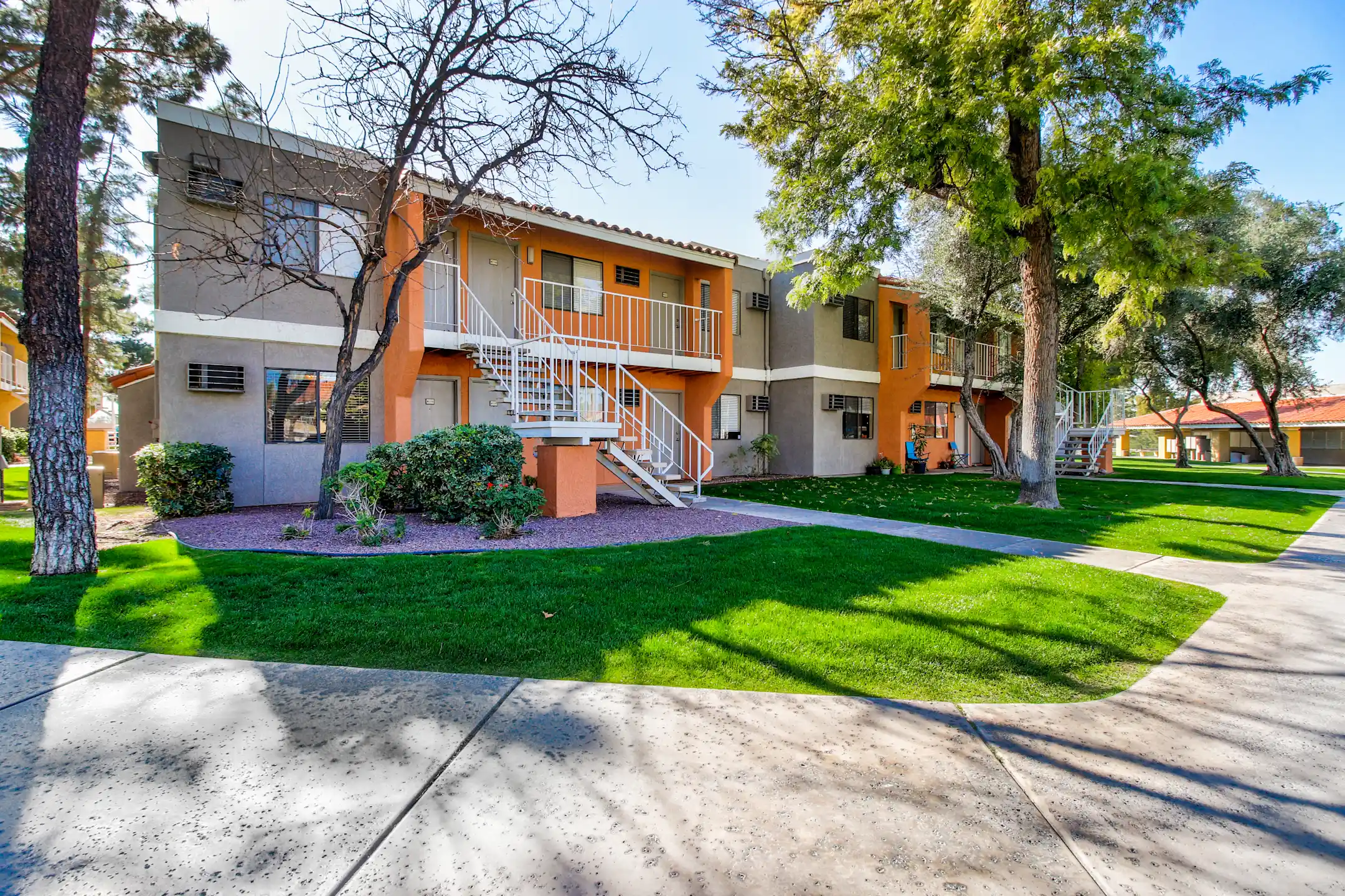 Valencia Park Apartments Phoenix, AZ 85008