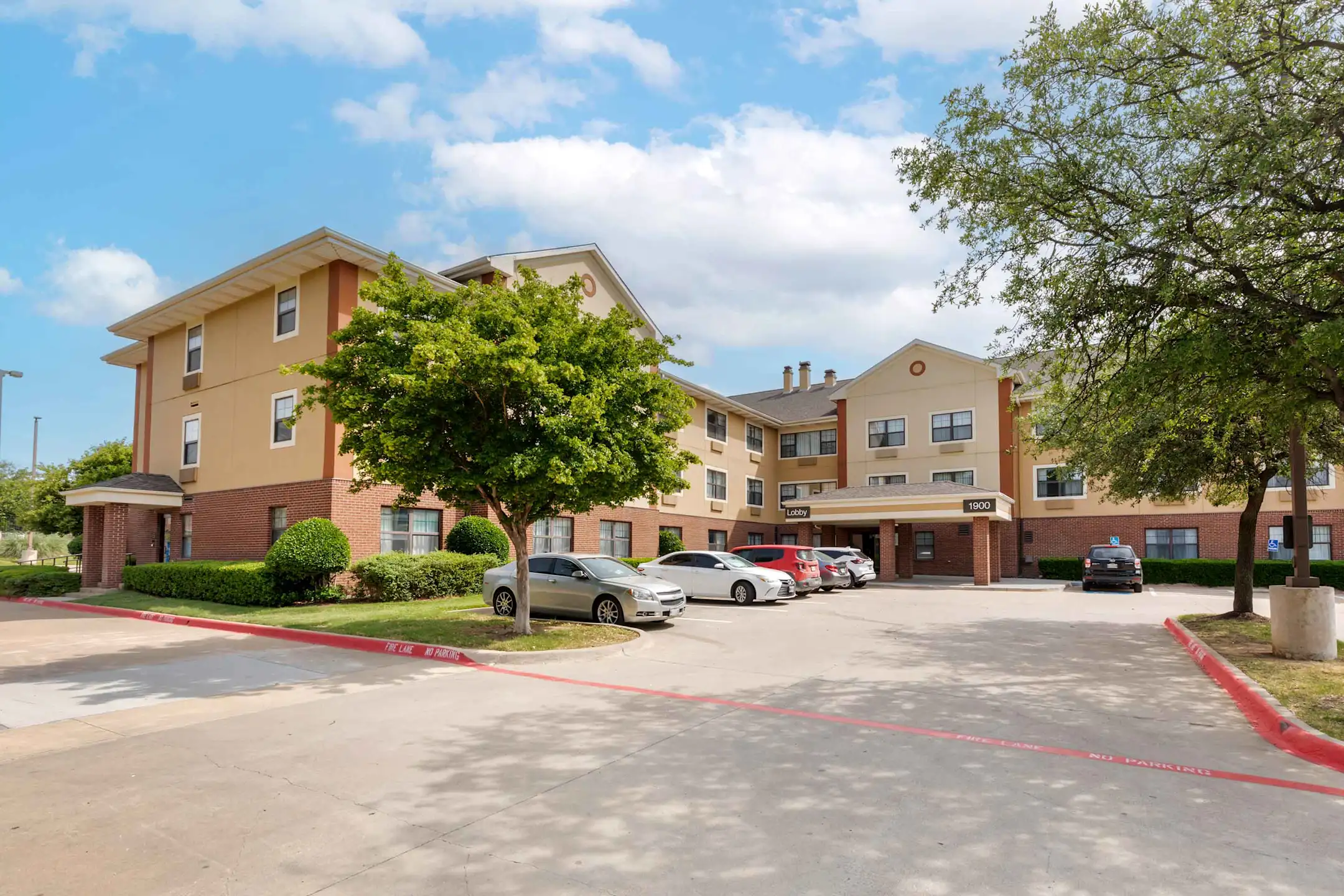 Furnished Studio Dallas Lewisville 1900 Lake Pointe Dr