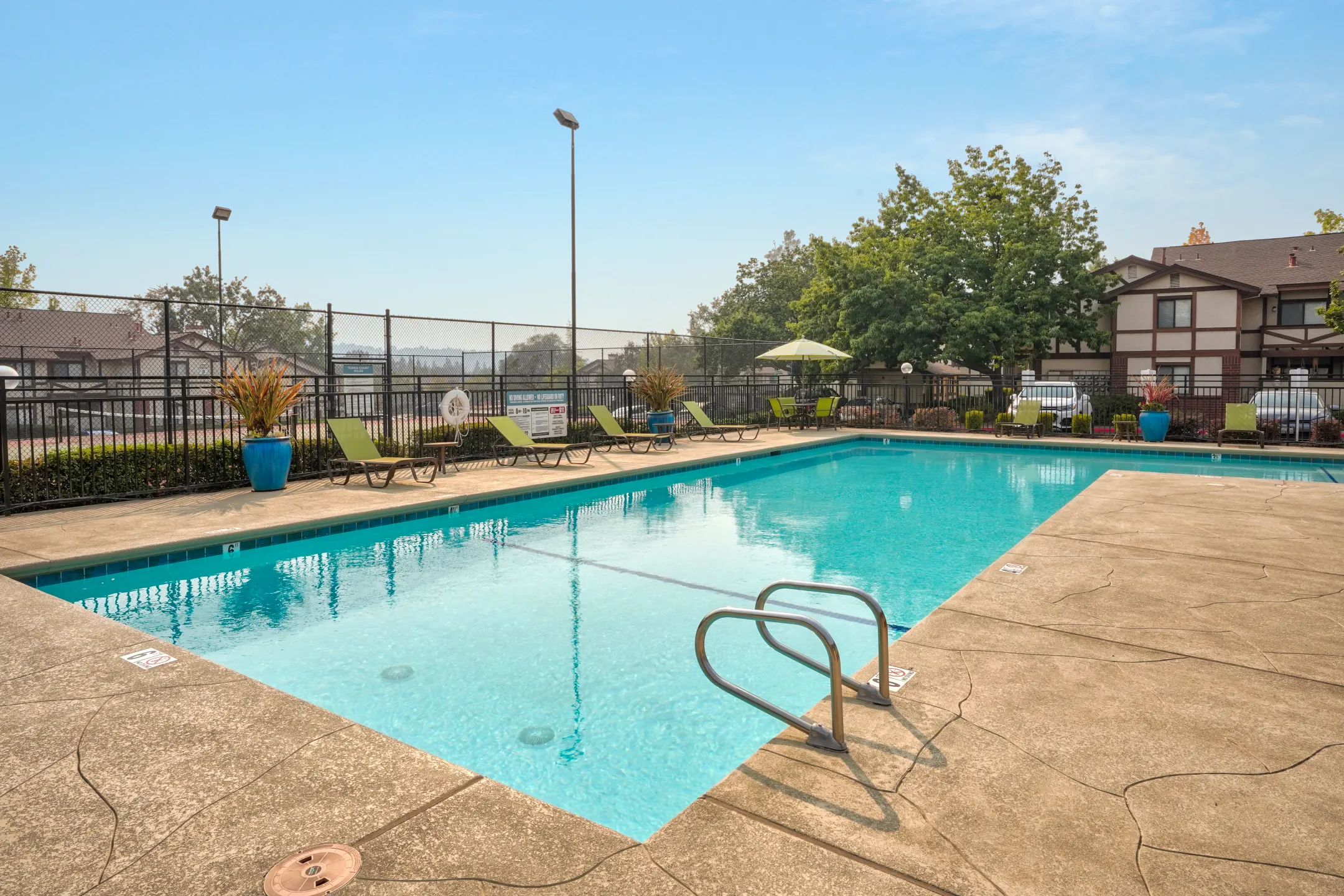 Rocklin Manor 5240 Rocklin Rd Rocklin, CA Apartments for Rent Rent.