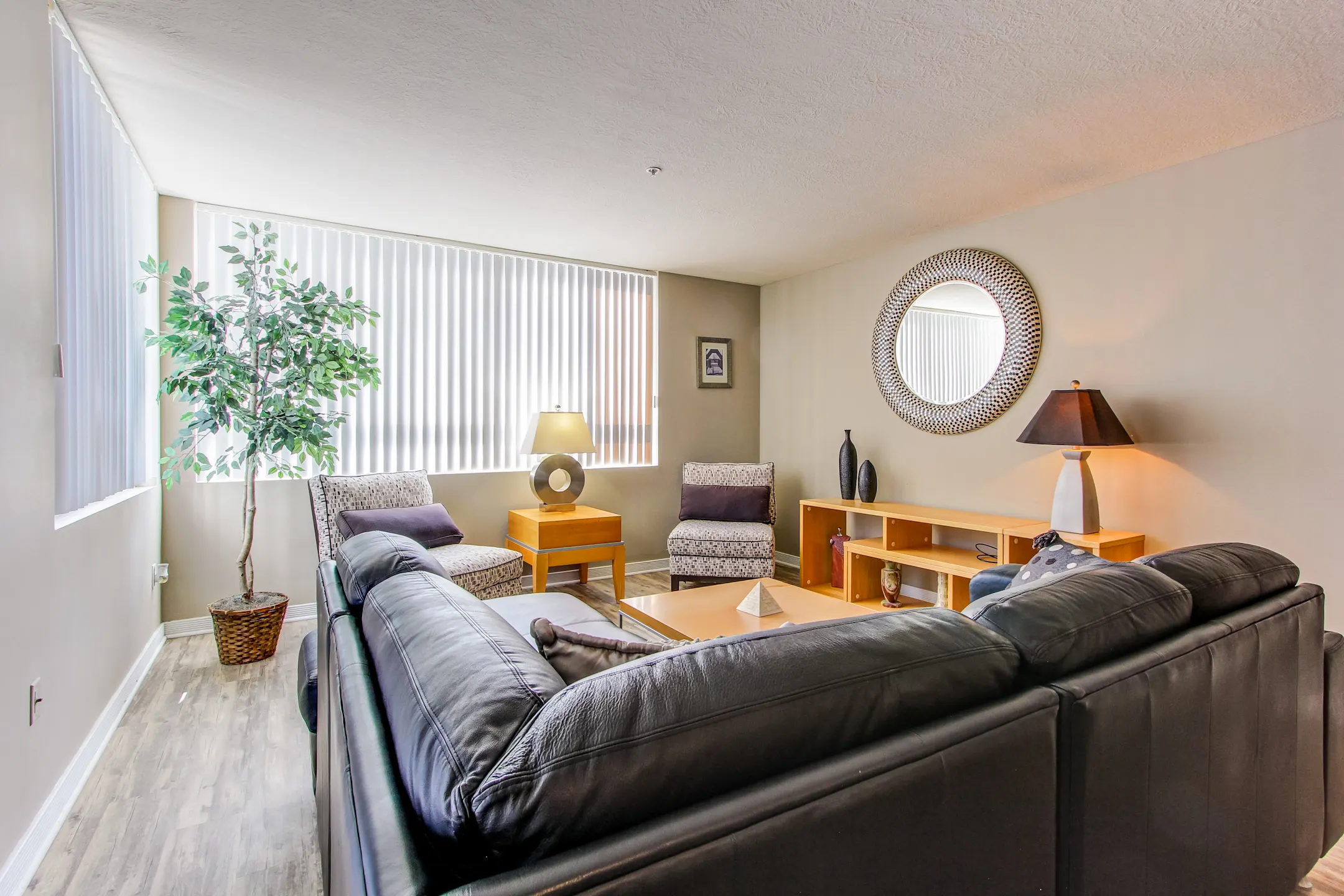 Stonebridge Waterfront Apartments Cleveland, OH 44113