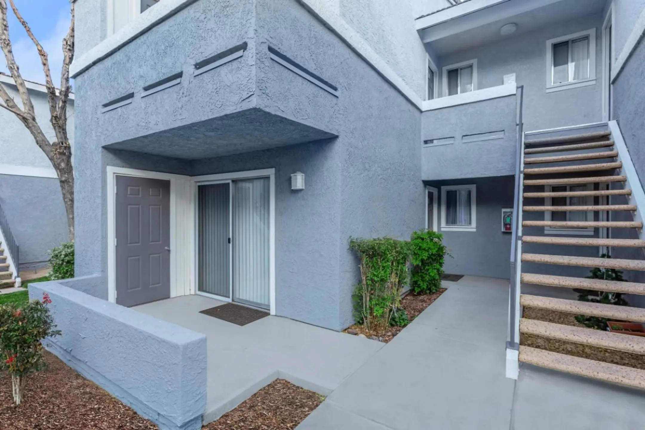 Desert Heights Apartments - Barstow, CA