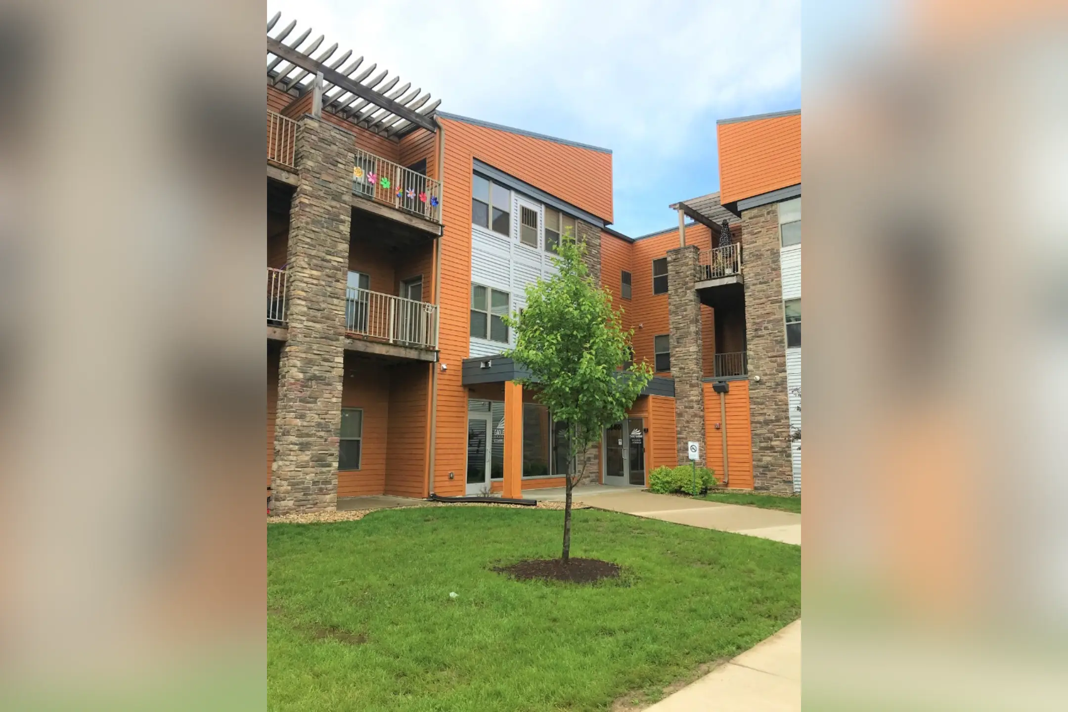 Eagle Harbor Apartments 1360 Macarthur Rd Madison, WI Apartments