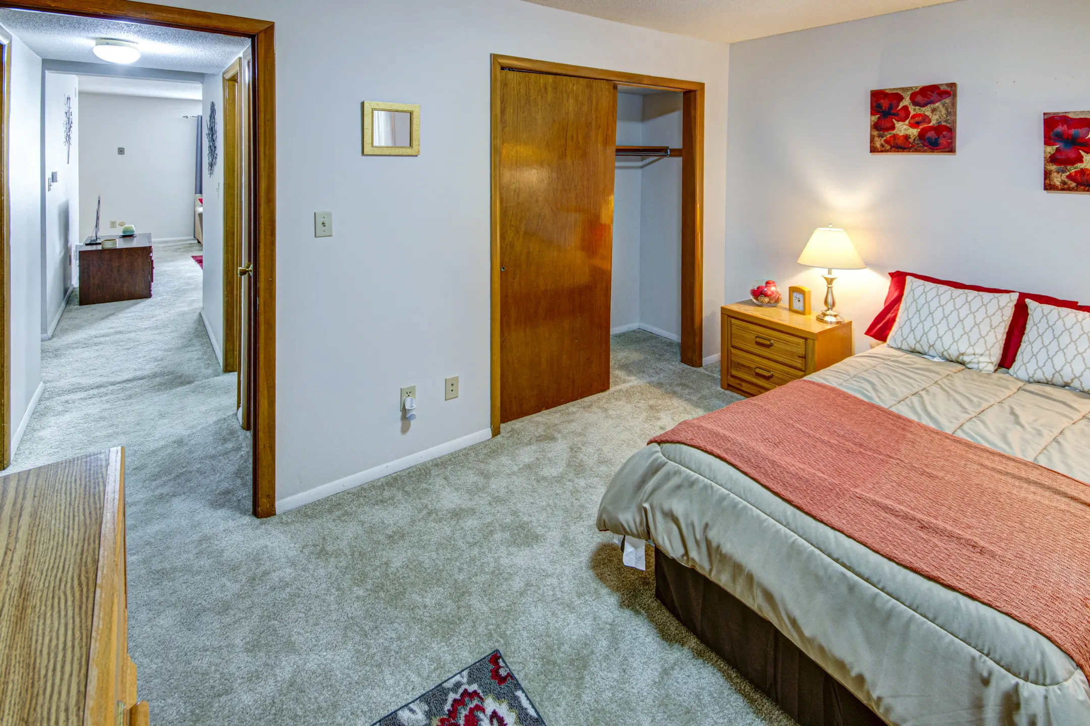 Heritage Apartments 1600 E Hillside Dr Bloomington, IN Apartments