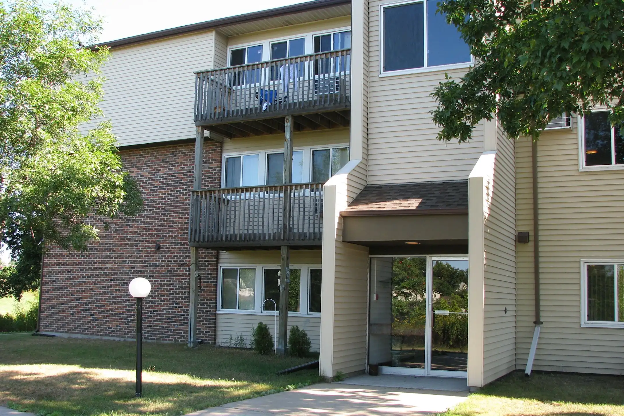 Eastview Apartments 100 N Van Buren Ave Eveleth, MN for Rent Rent.