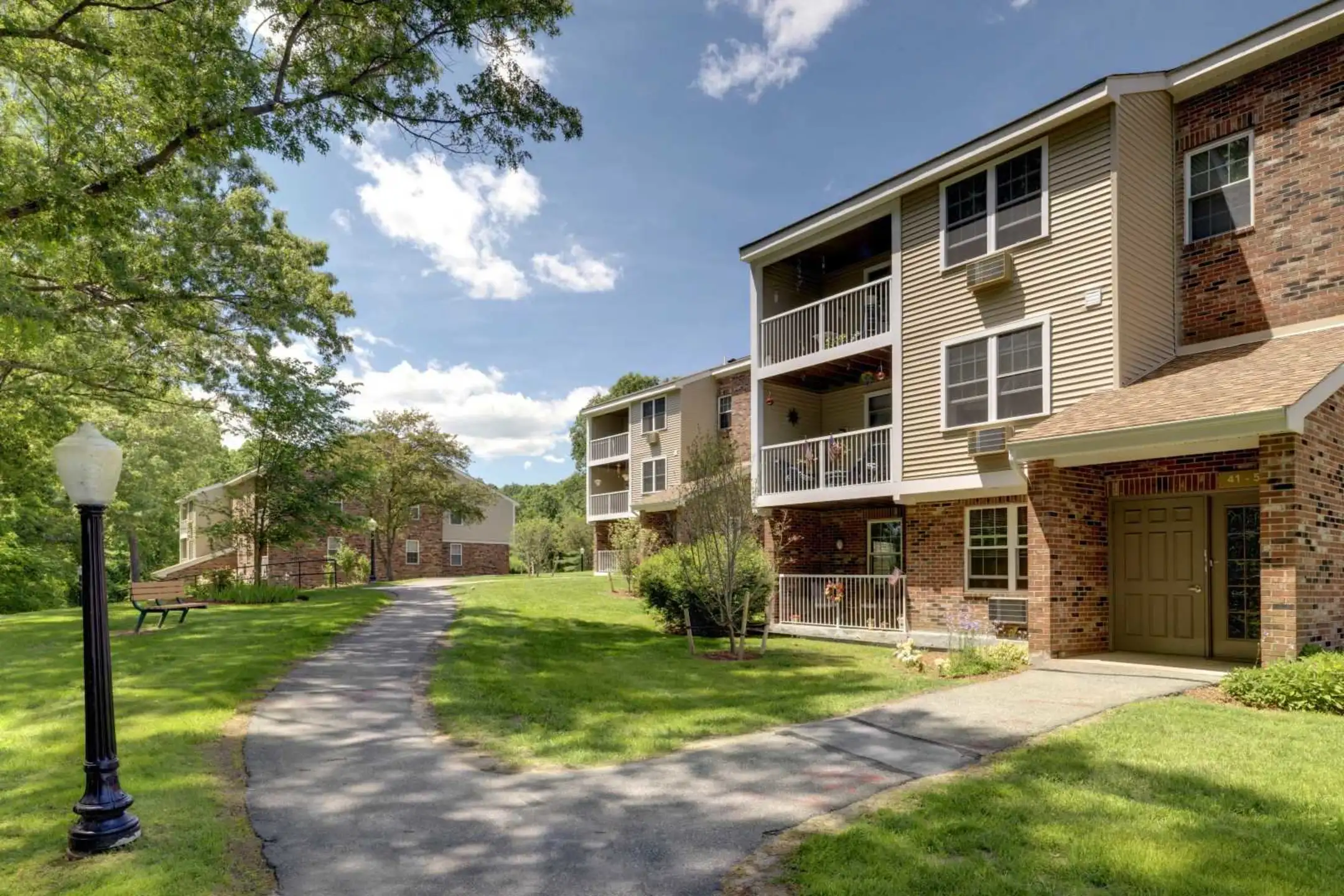 Summerhill Glen 121 Summer Hill Gln Maynard, MA Apartments for Rent