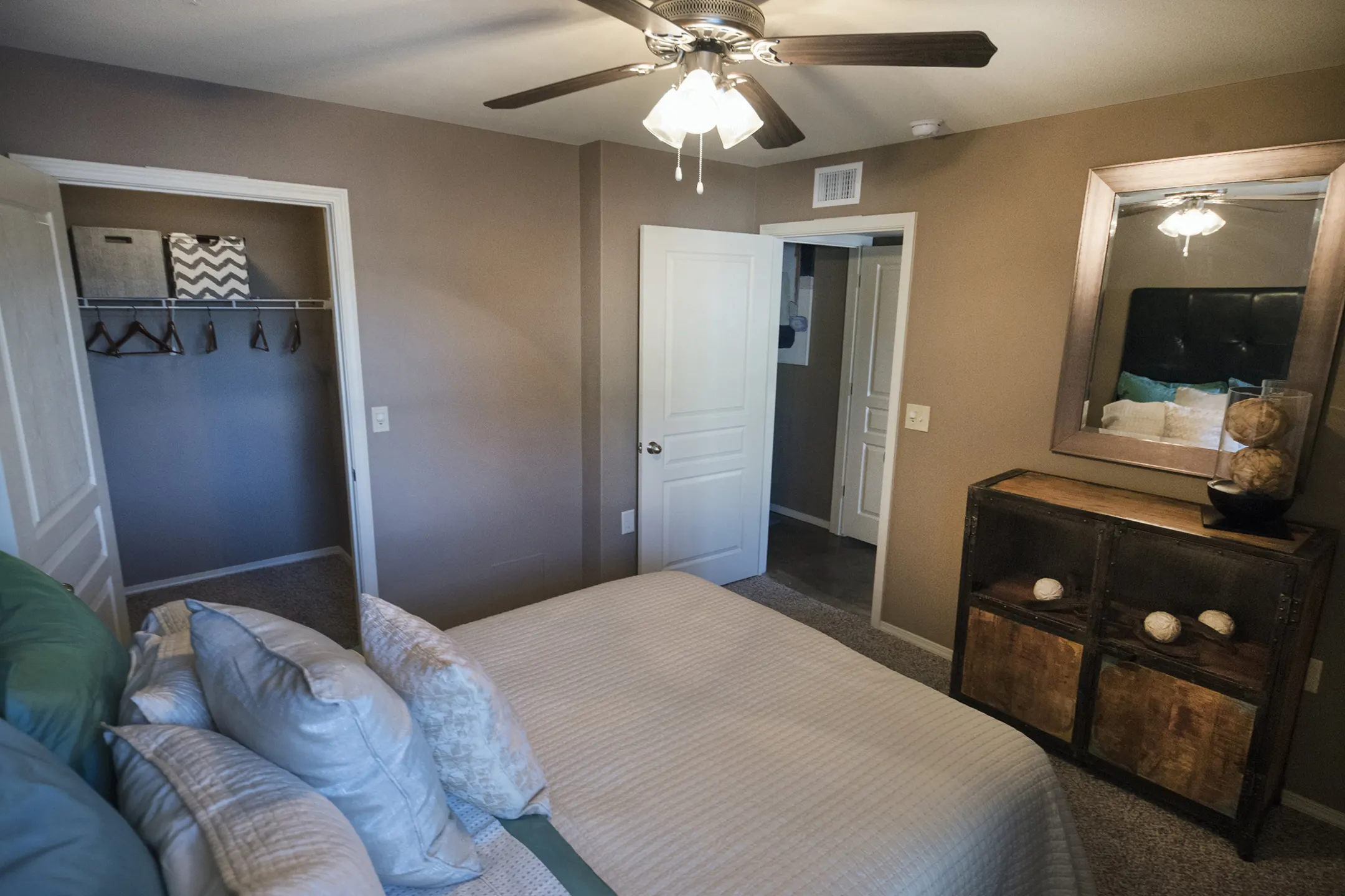 Bedroom - Centerstone Apartments - Conway, AR