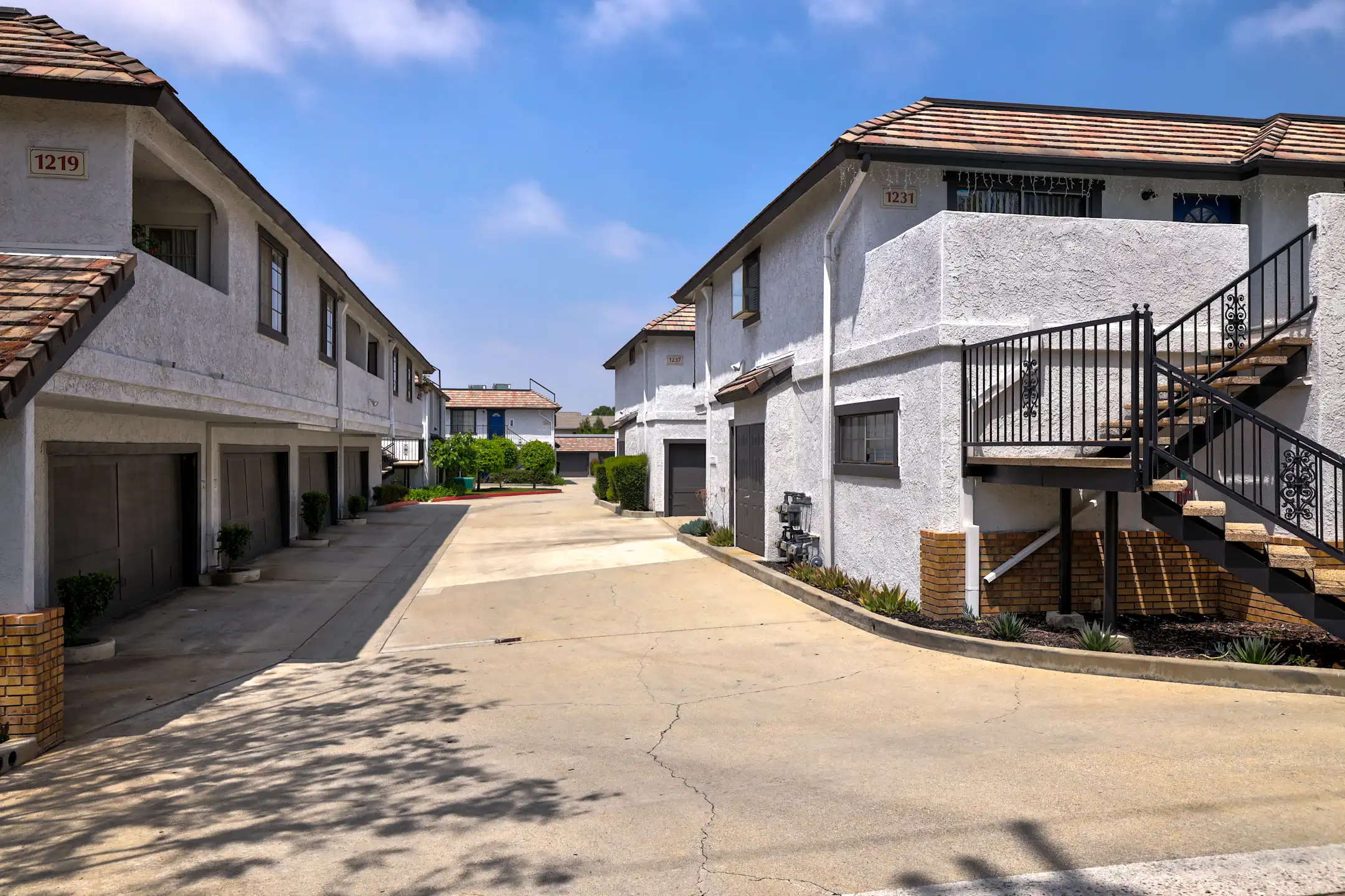 Charter Oaks Apartments Apartments Covina, CA 91724