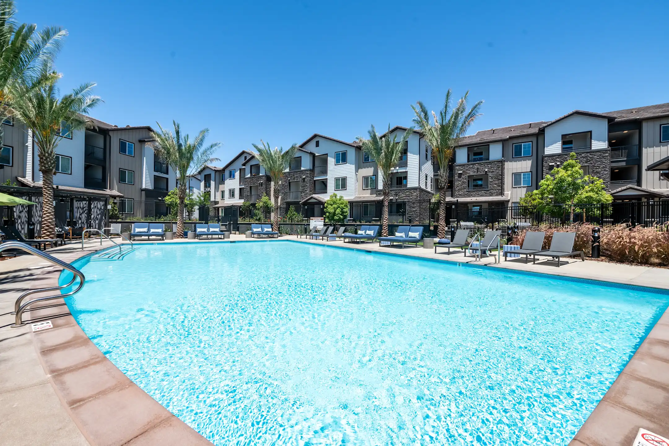 The Vineyards at Porter Ranch Apartments 11401 Porter Ranch Dr