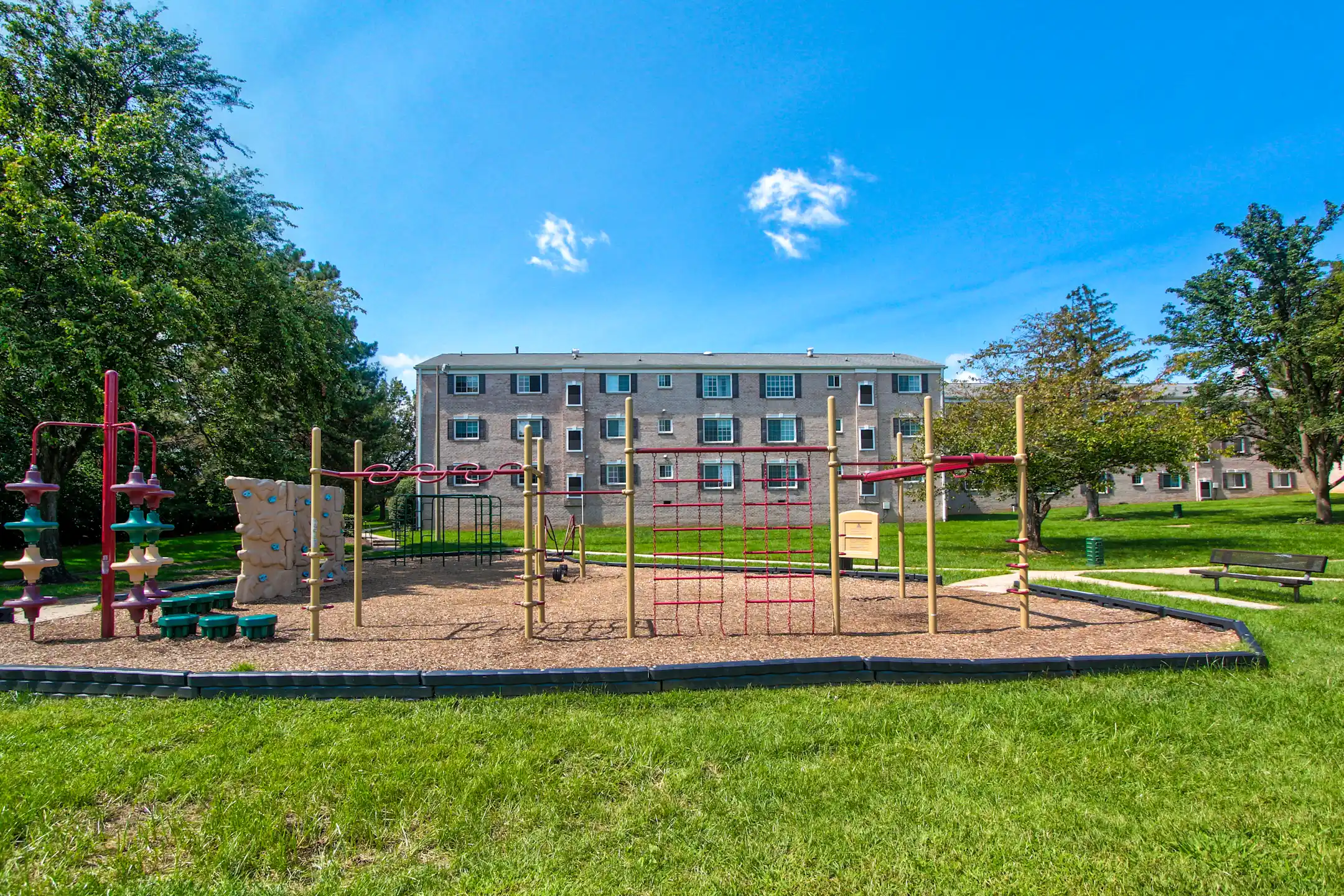 Dulles Glen 1265 Elden St Herndon, VA Apartments for Rent Rent.