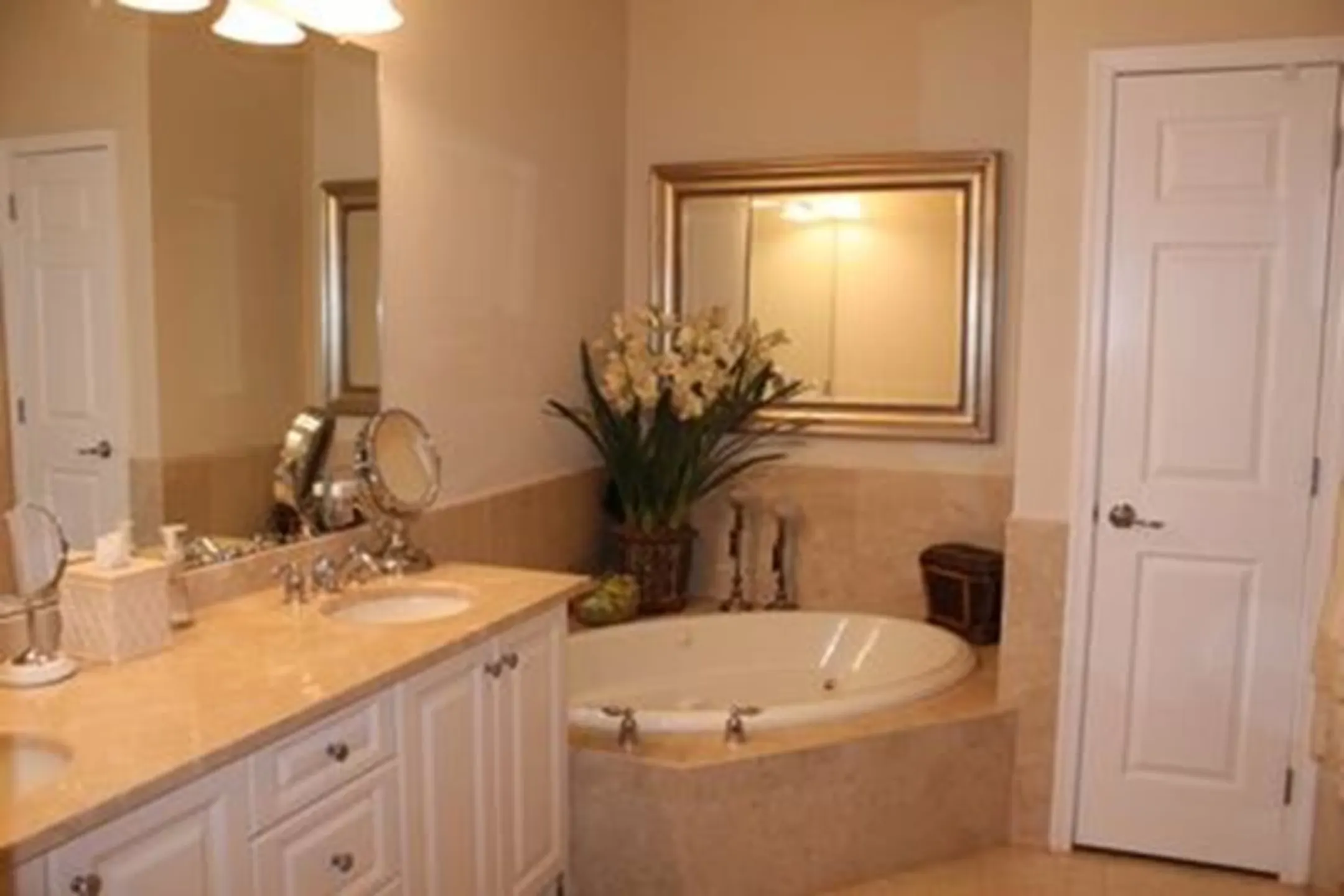 Bathroom - The Enclave at Livingston 55+ Active Adult Community - Livingston, NJ