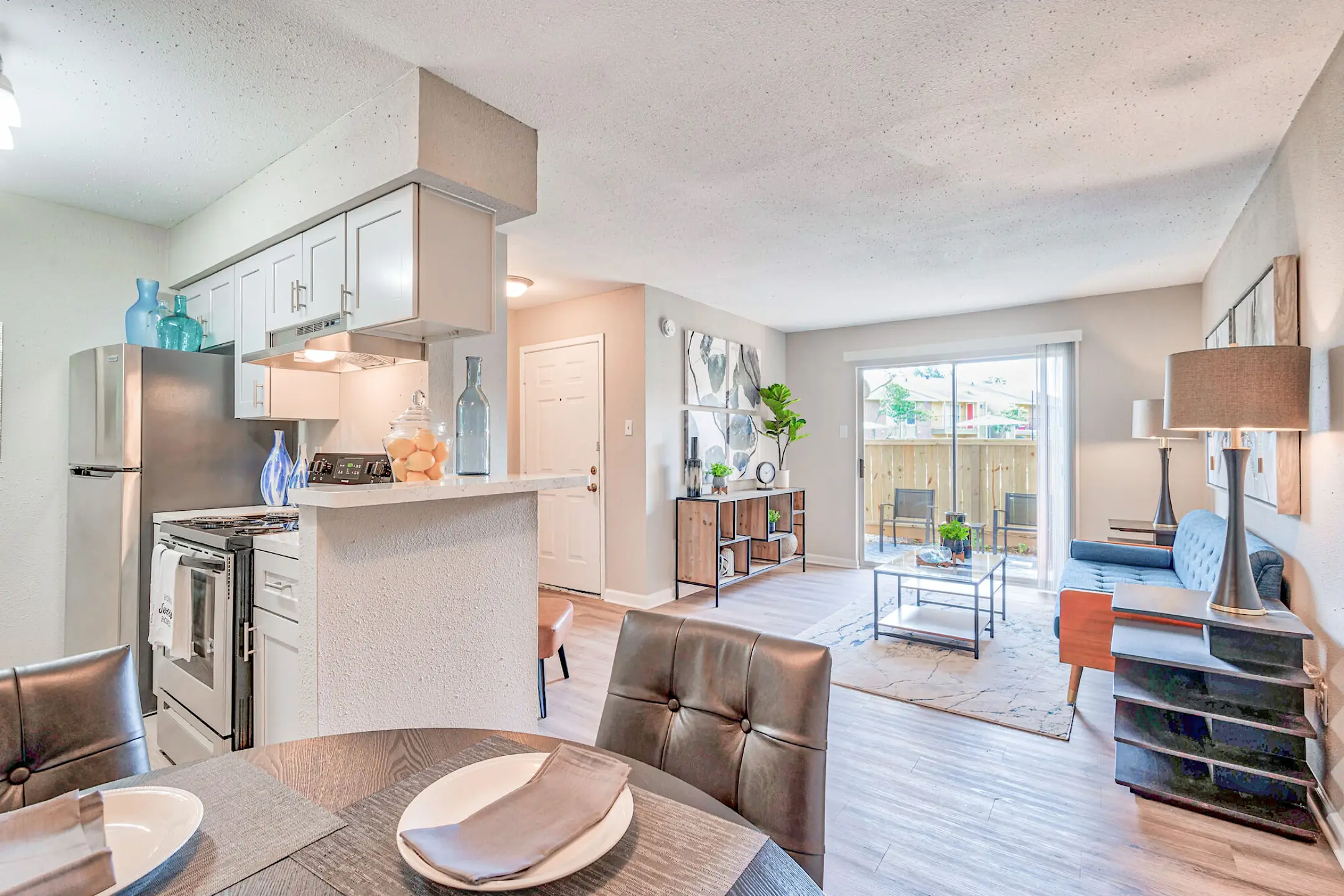 Crescentwood 100 Lakeview Dr Clute, TX Apartments for Rent Rent.