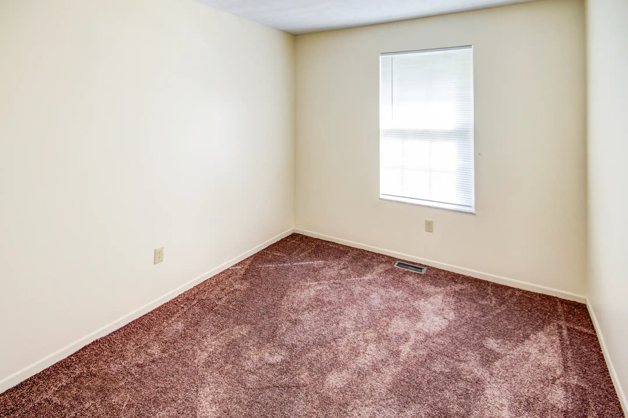 Eagle Ridge Townhomes & Apartments Apartments Erlanger, KY 41018