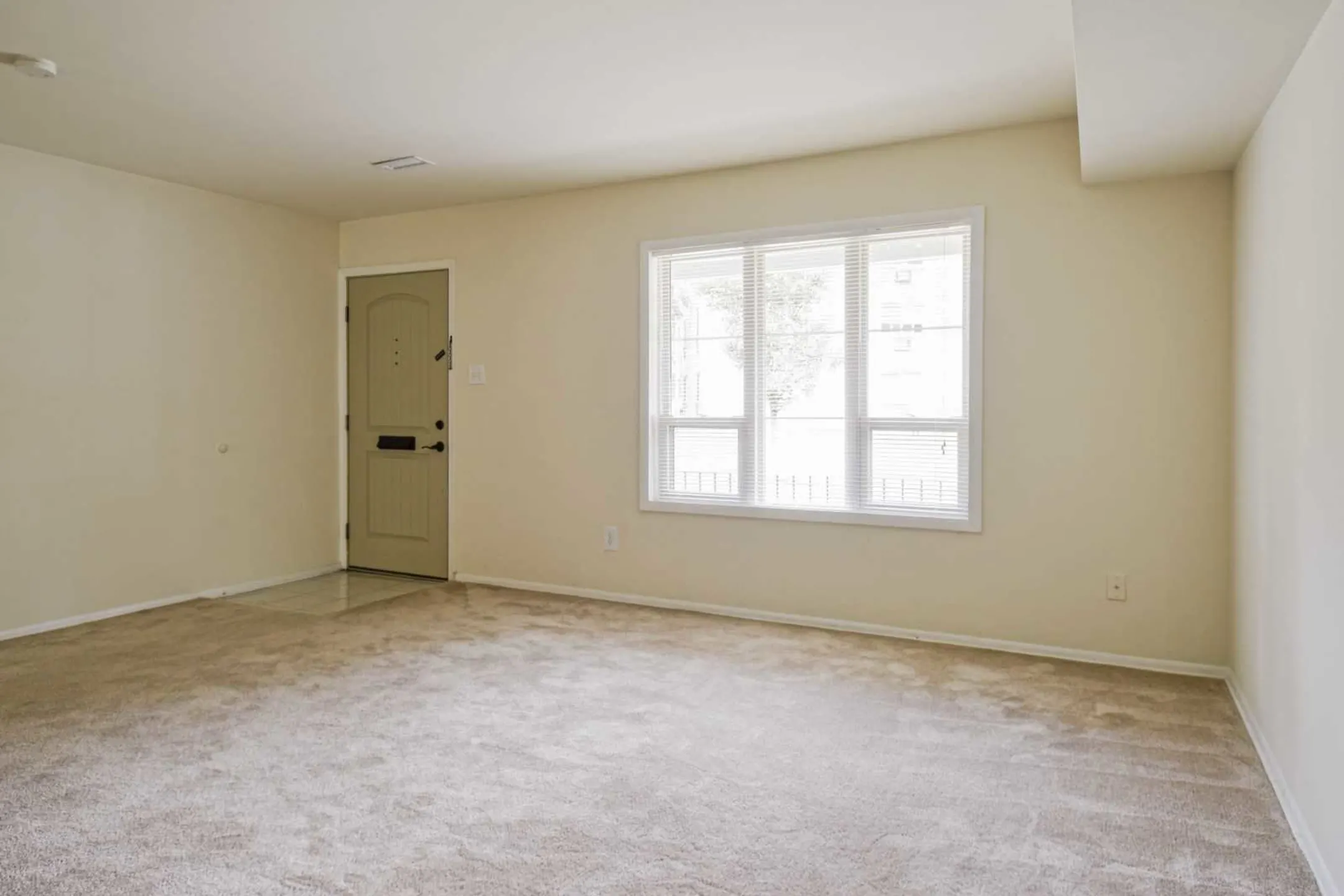 SDK Stratford Apartments - 3120 Naamans Rd | Wilmington, DE for Rent ...