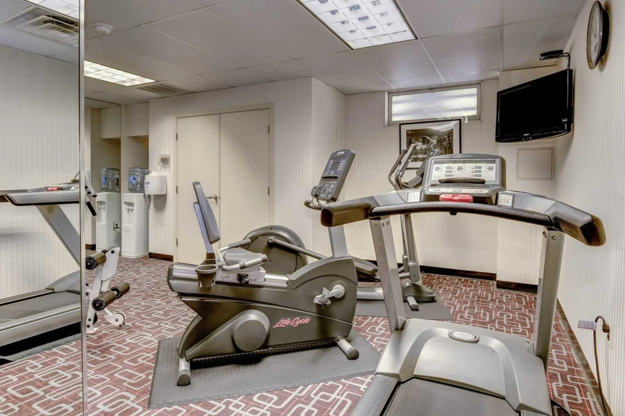 Fitness Weight Room - Hill House Apartments - Washington, DC